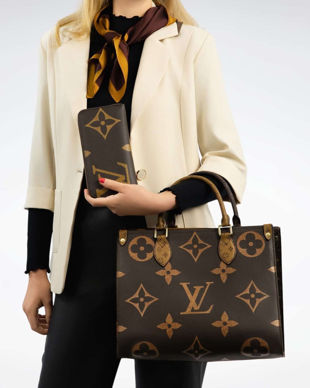 DBS-LC390 - Onthego MM Handbag Deal