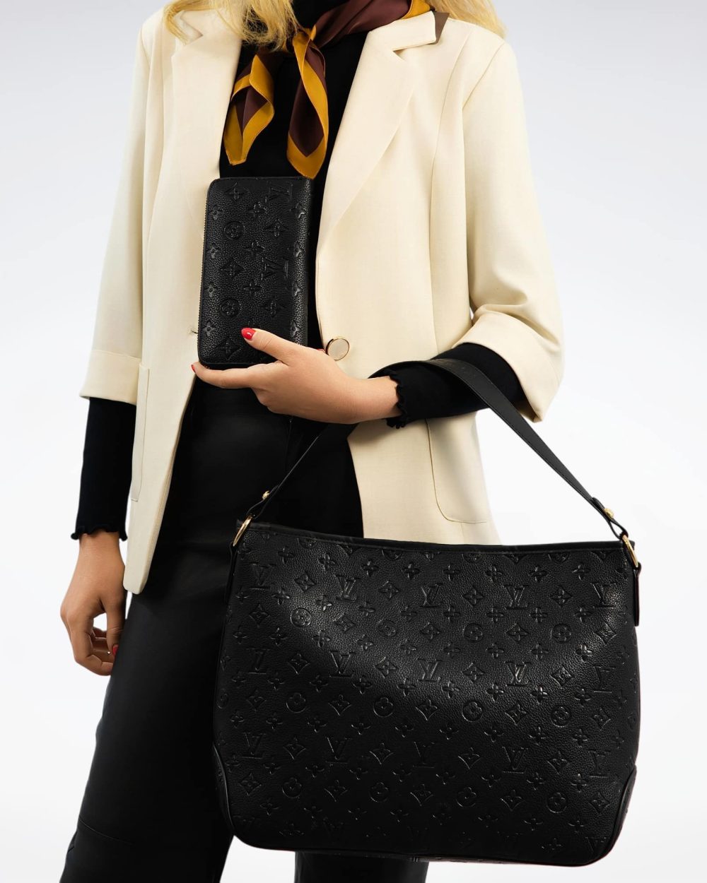 DBS-LC473 - Delightful MM Handbag Deal