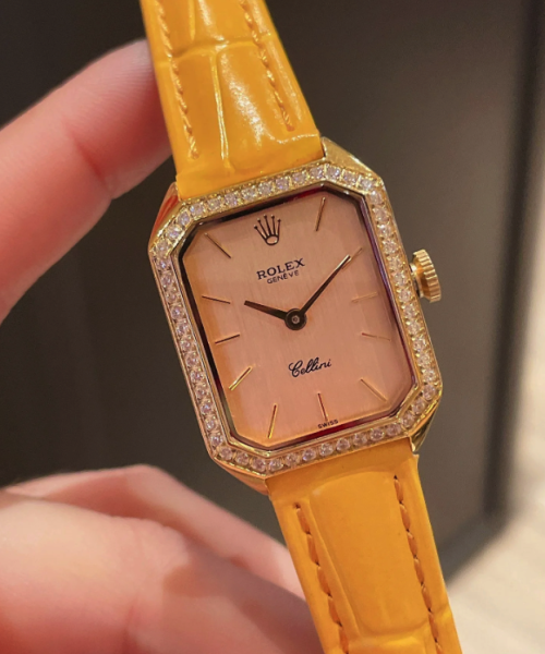 Rolex Cellini 24mm Gold Toned For Women
