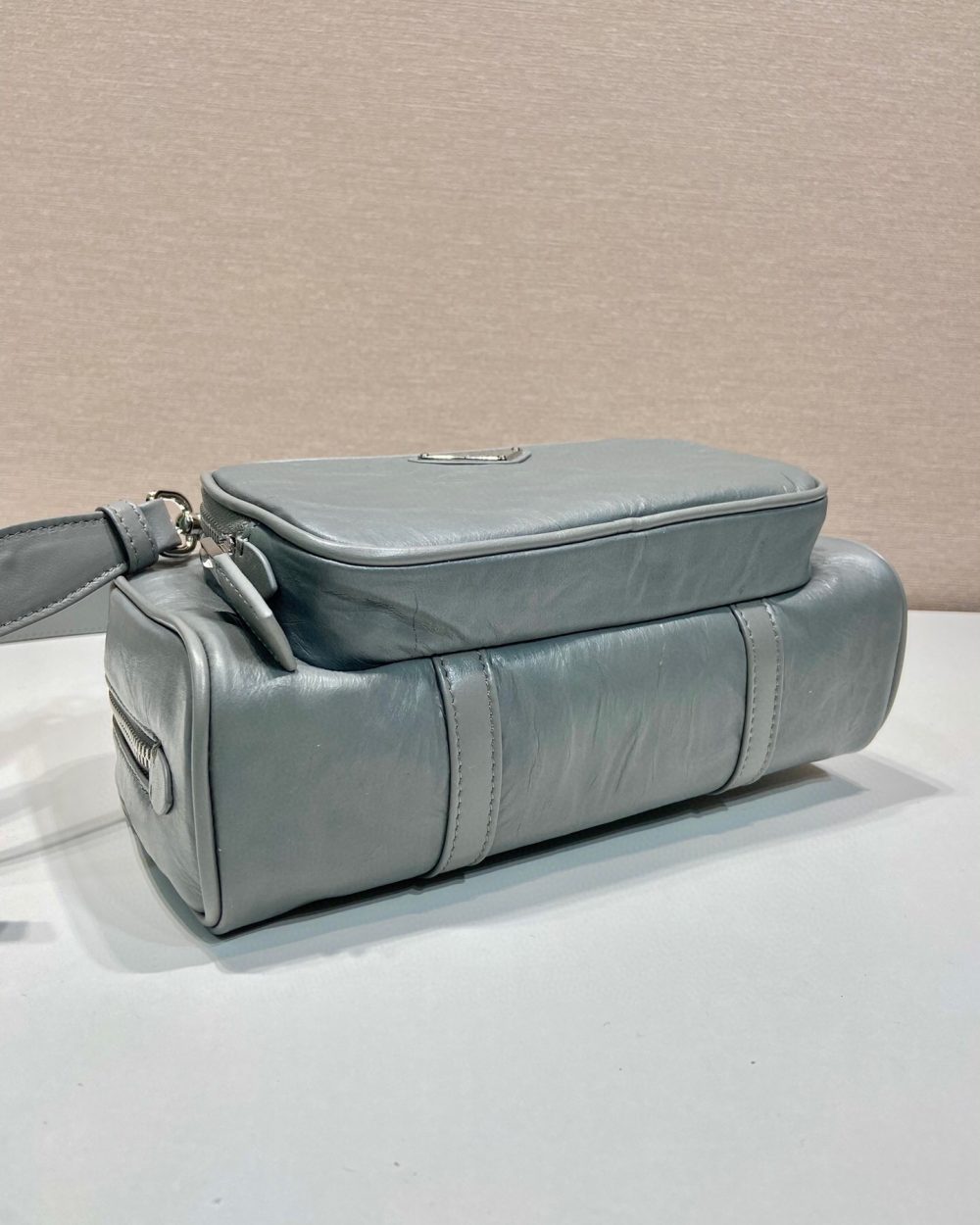 Antique Nappa Multi-Pocket Top-Handle Bag In Grey/Black For Women 9.5 in/ 24cm 1BB099_UVL_F0480_V_T2O