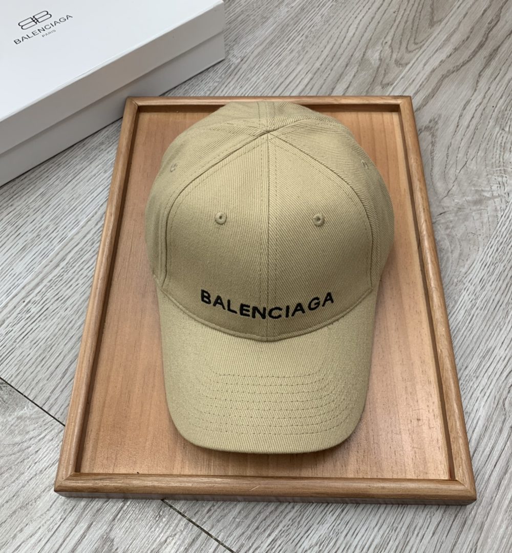 Balenciaga Logo Front Cap In Beige