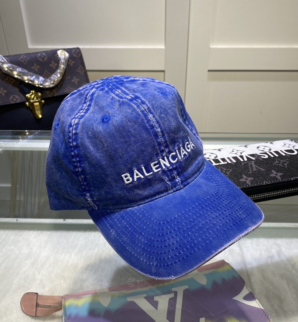 Balenciaga Logo Front Cap In Blue