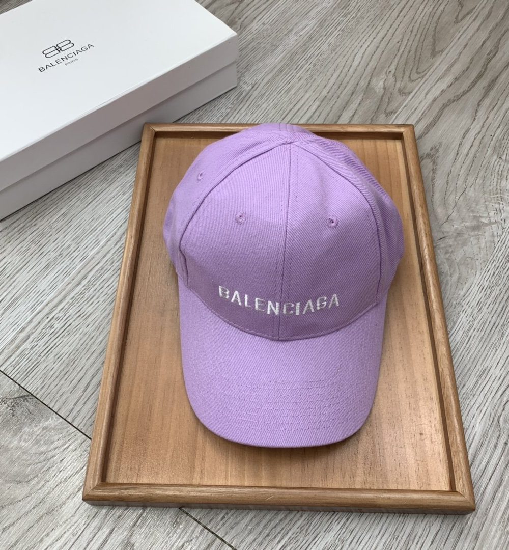 Balenciaga Logo Front Cap In Purple