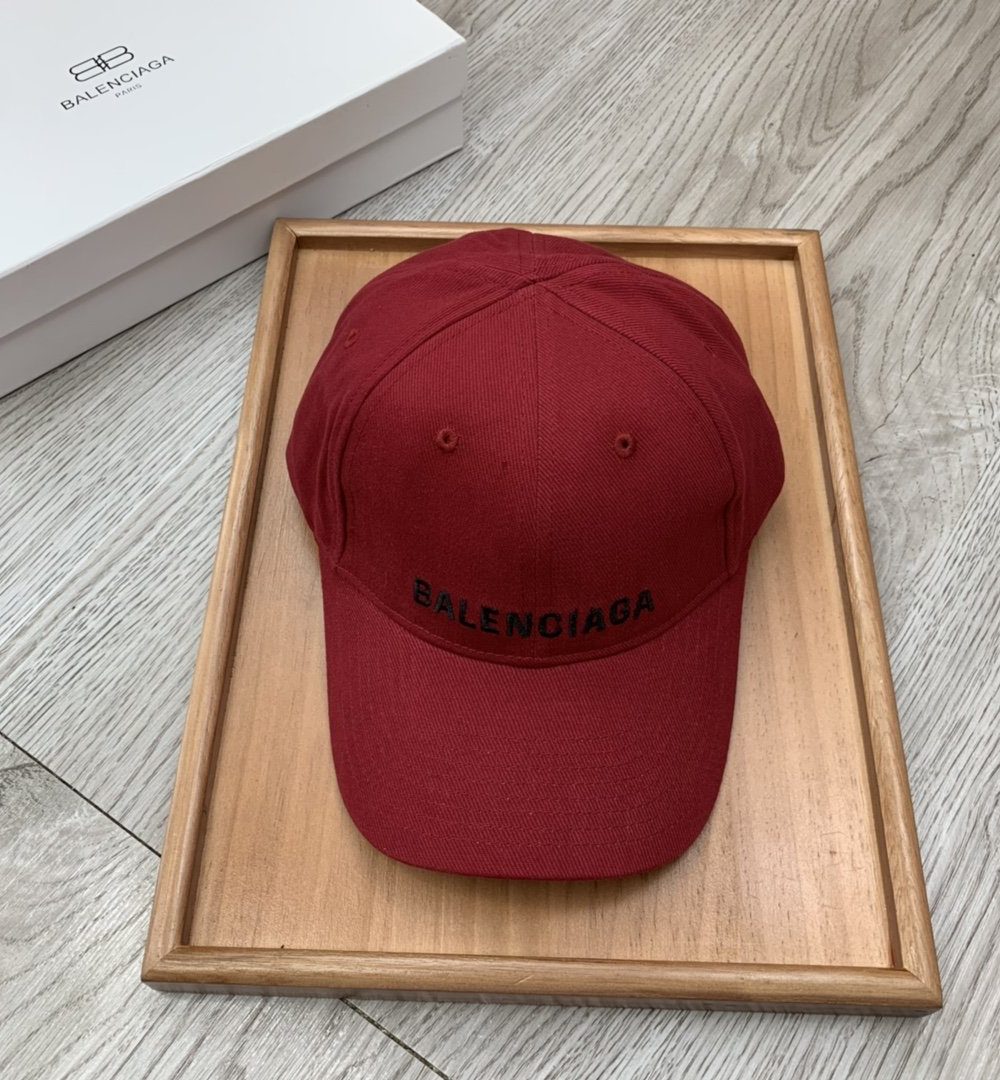 Balenciaga Logo Front Cap In Red