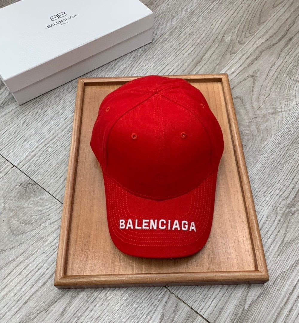 Balenciaga Logo Visor Cap In Red