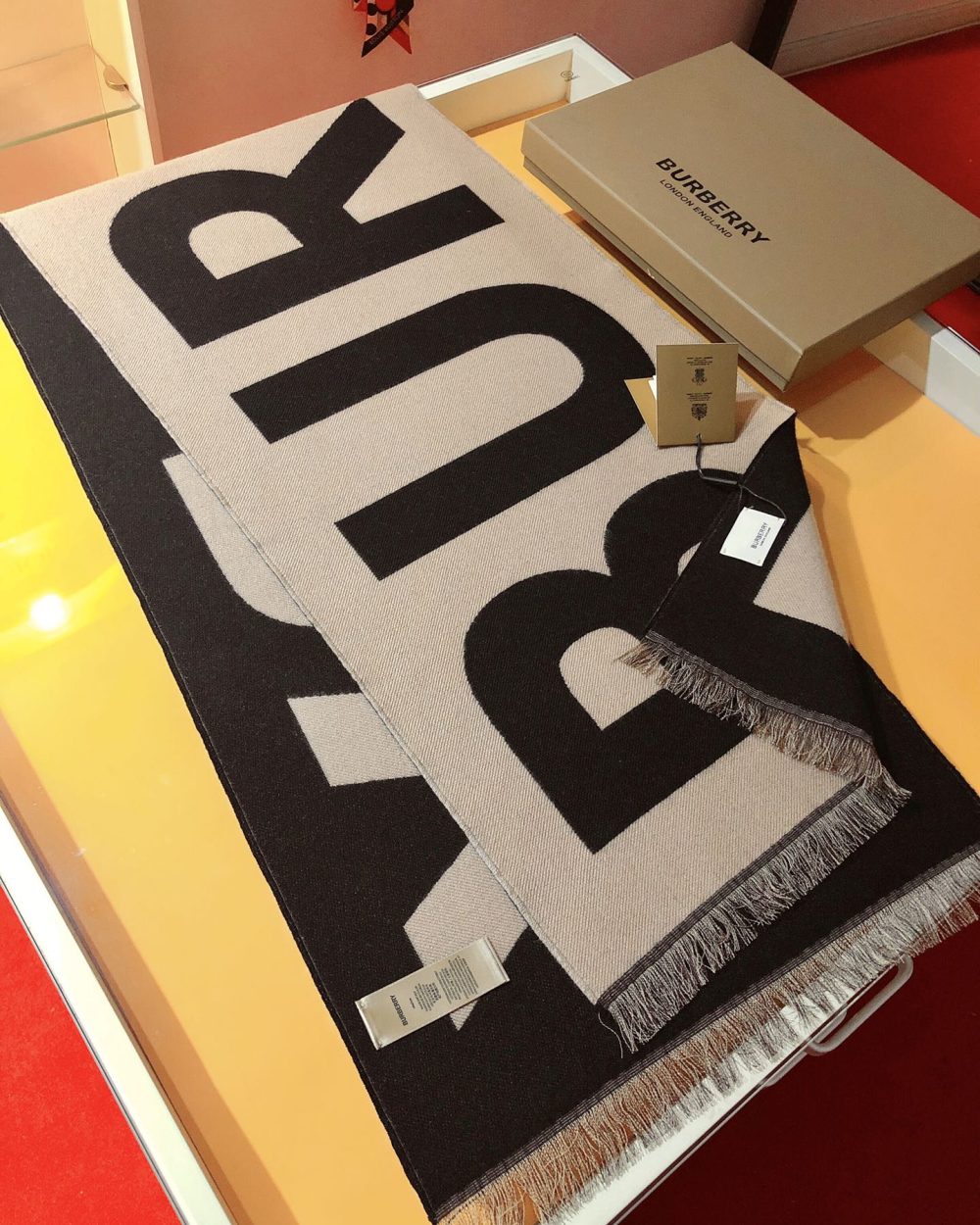 Burberry Wool New Double-Sided Large Brown Scarf 188cm/74in 