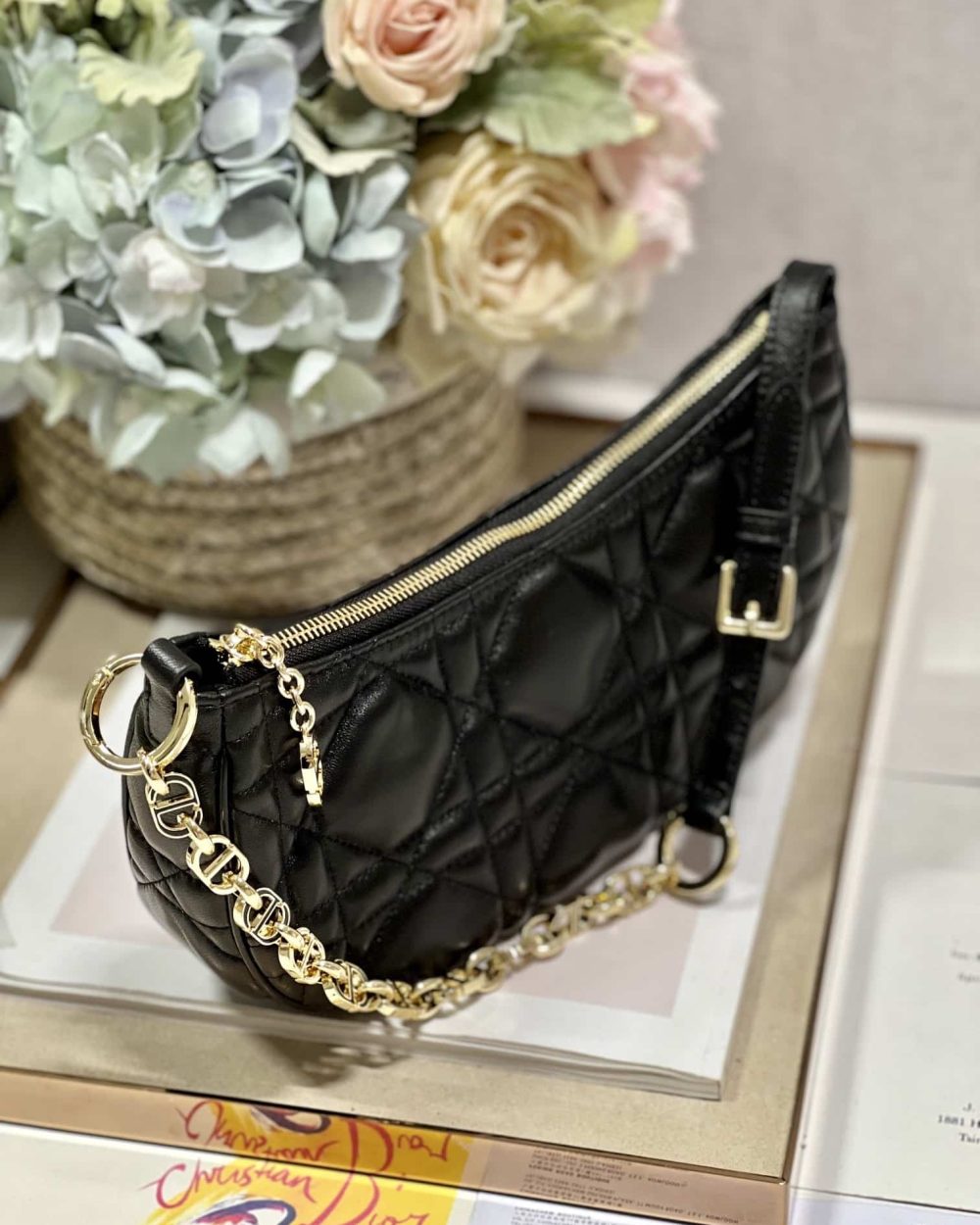 1:1 Replica Cd Lounge Bag Black/White For Women in/ 26cm M22626FBE_M900