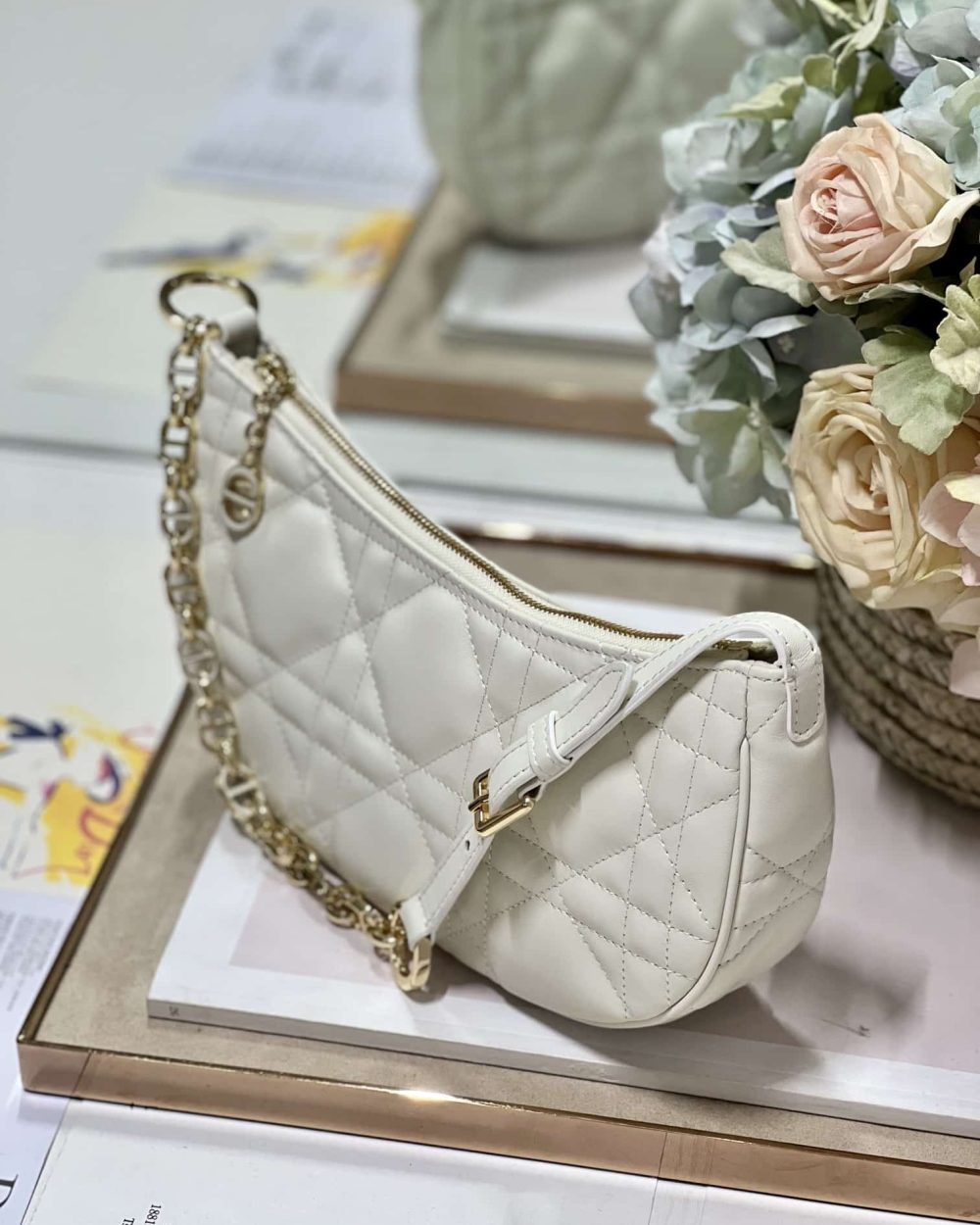 1:1 Replica Cd Lounge Bag Black/White For Women in/ 26cm M22626FBE_M900