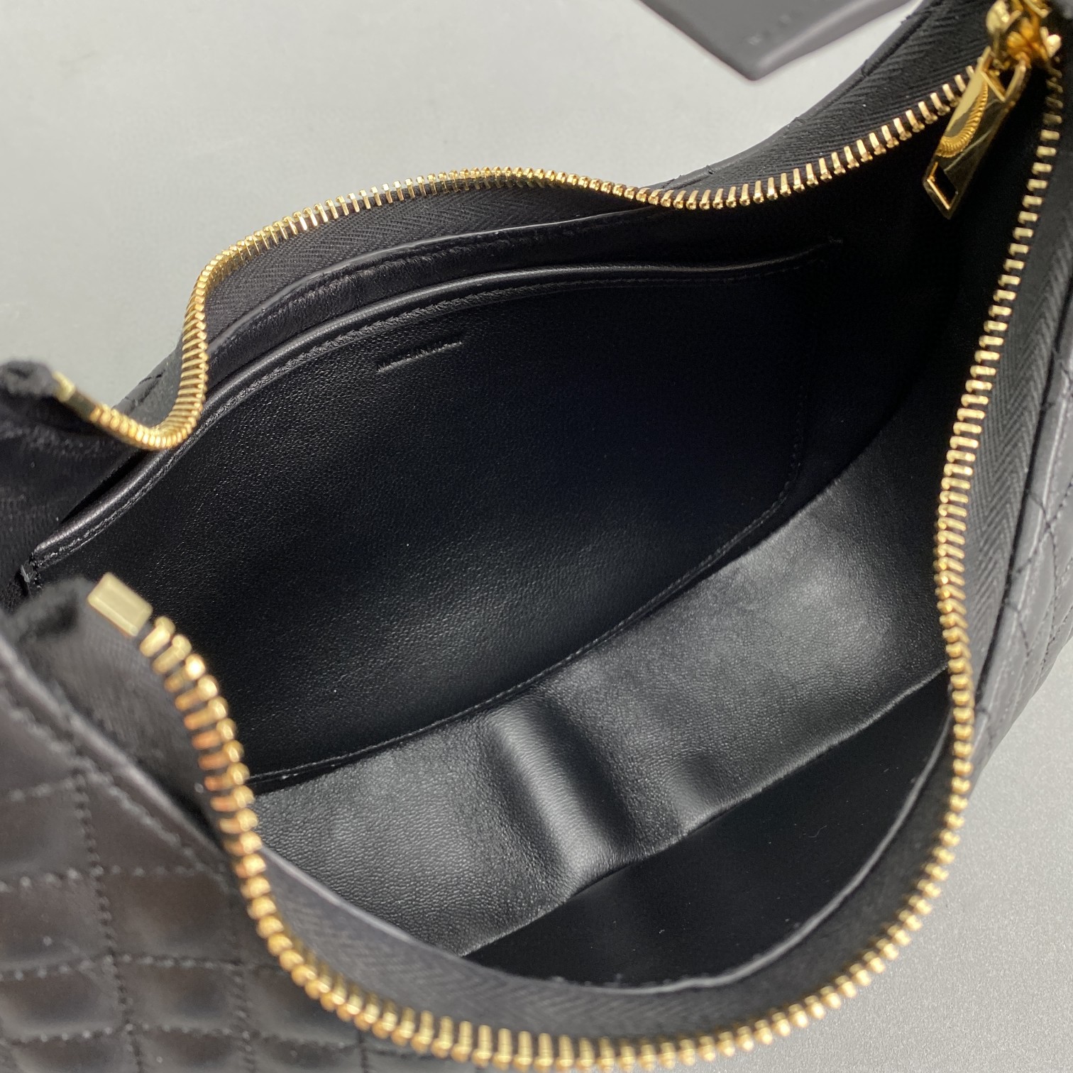 1:1 Replica Celine Ava Bag Black For Women 9in/23.5cm - Image 6