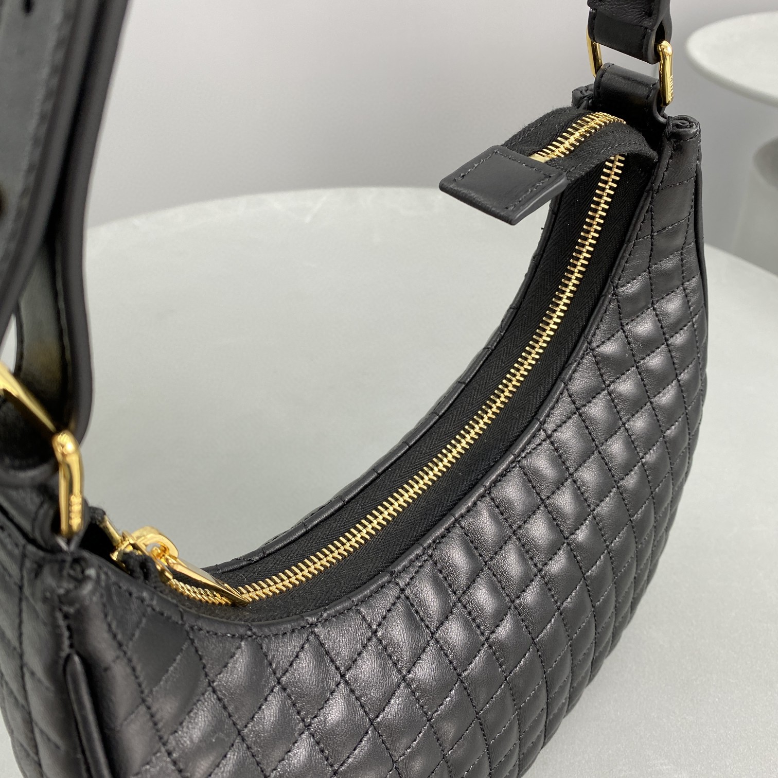 1:1 Replica Celine Ava Bag Black For Women 9in/23.5cm - Image 7