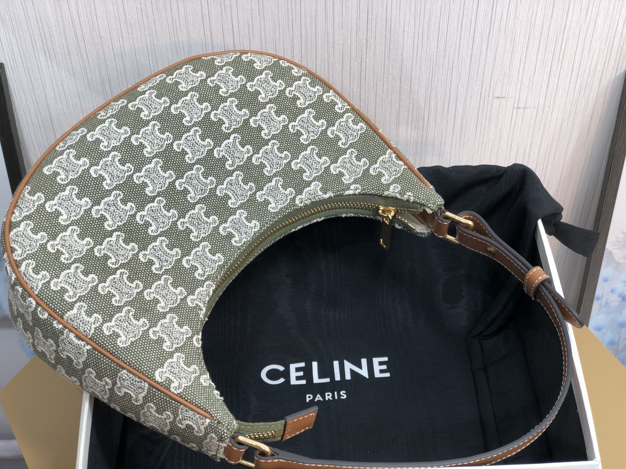 1:1 Replica Celine Ava Bag In Triomphe Canvas Green For Women 9in/23cm - Image 6