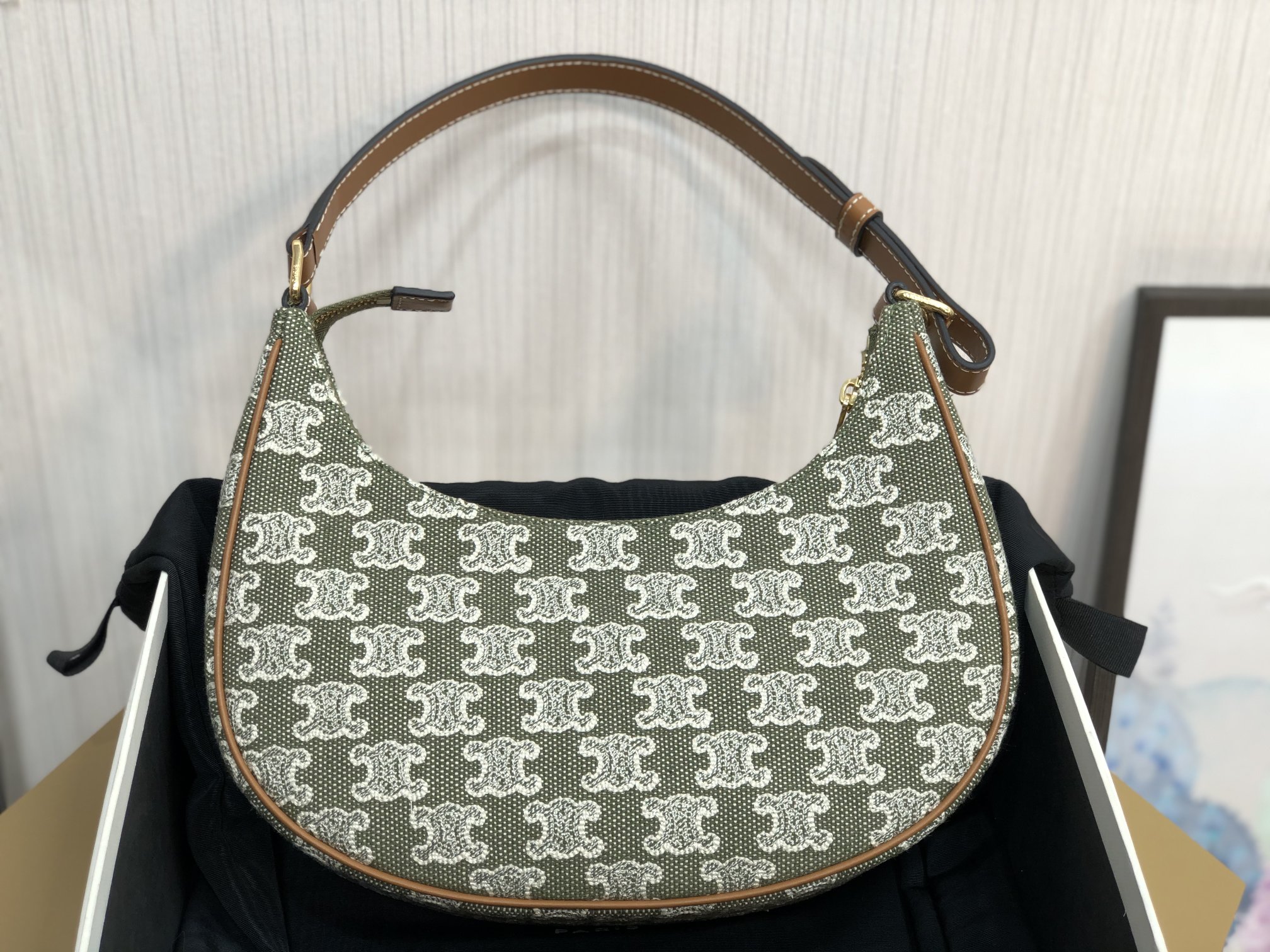 1:1 Replica Celine Ava Bag In Triomphe Canvas Green For Women 9in/23cm