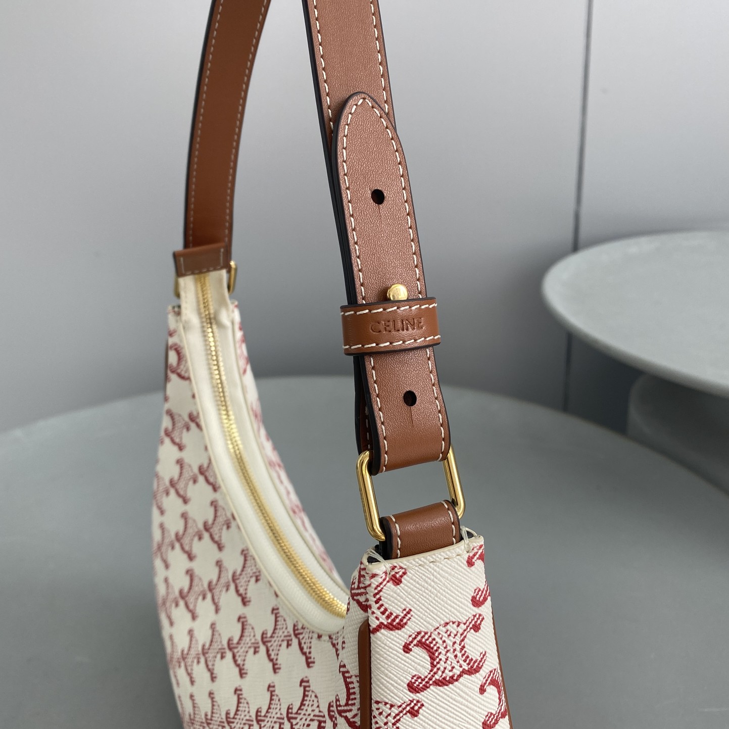 1:1 Replica Celine Ava Bag In Triomphe Canvas White/Red For Women 9in/23.5cm - Image 5