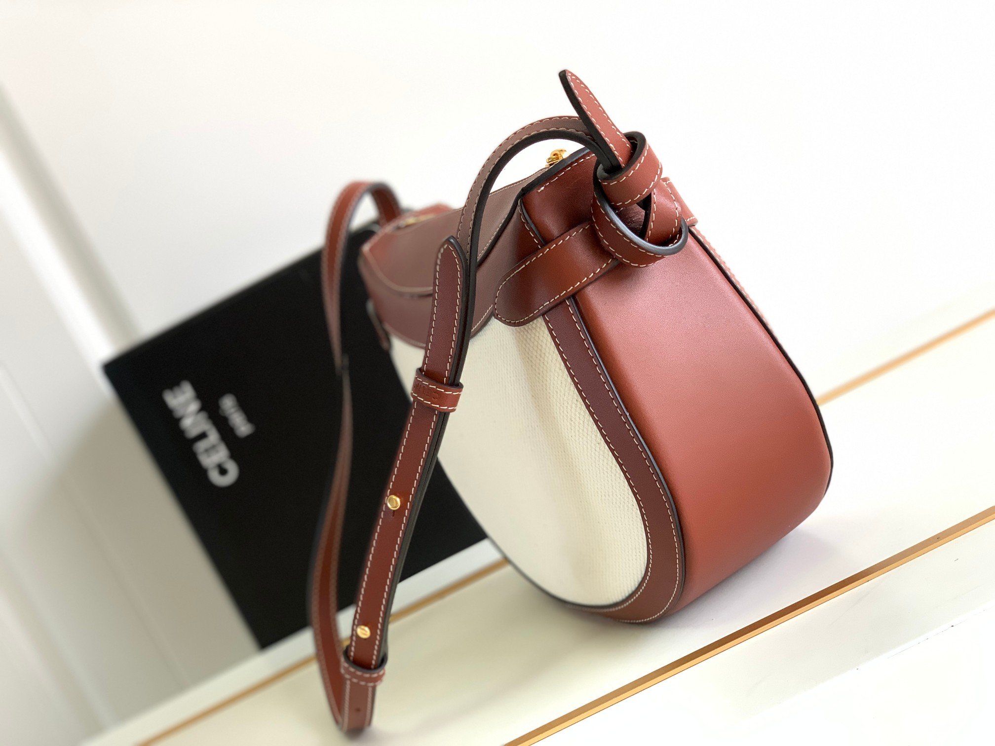 1:1 Replica Celine Besace Noeuds Francais Bag Brown/White For Women 10in/25cm - Image 2