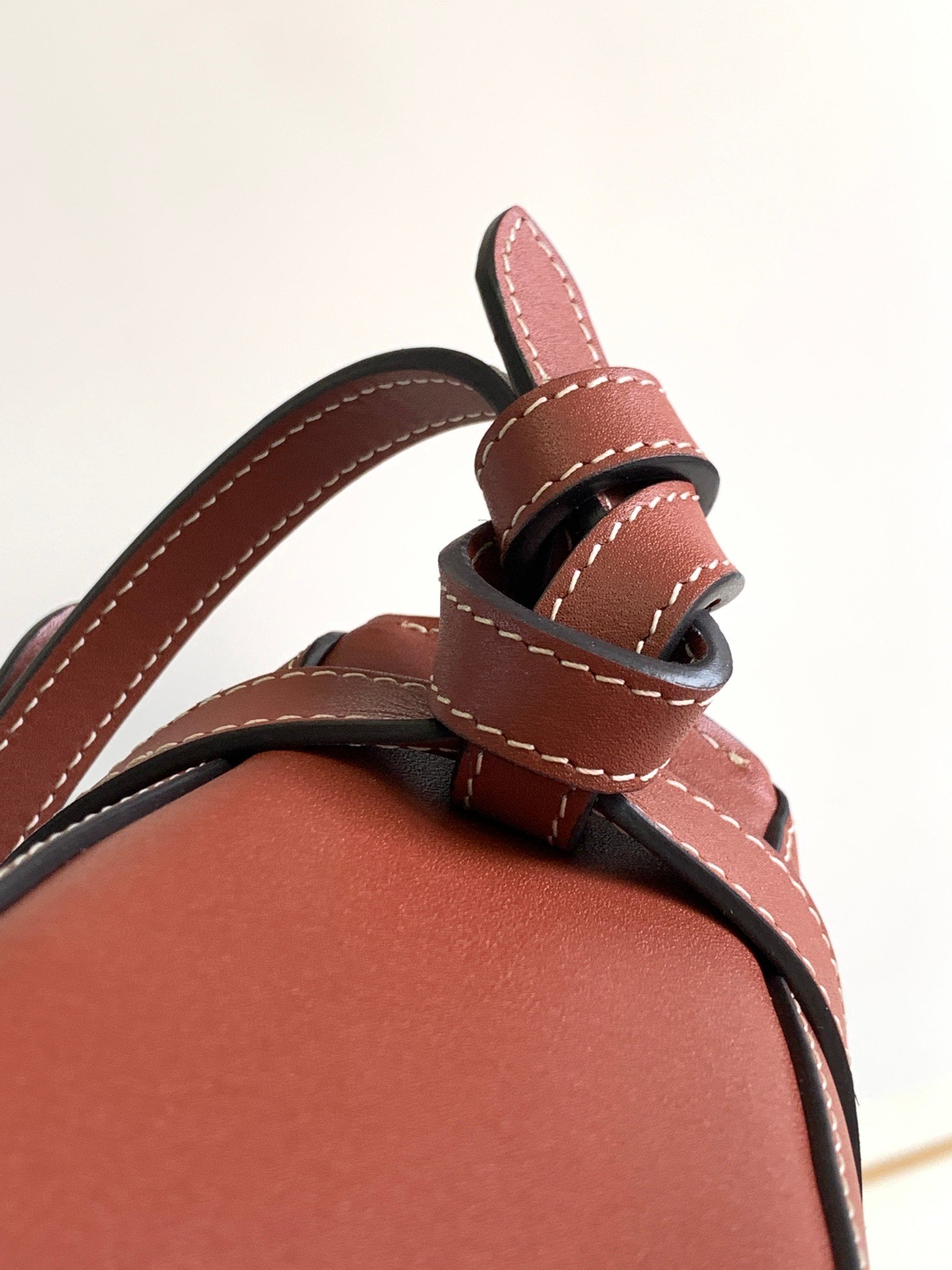 1:1 Replica Celine Besace Noeuds Francais Bag Brown/White For Women 10in/25cm - Image 7