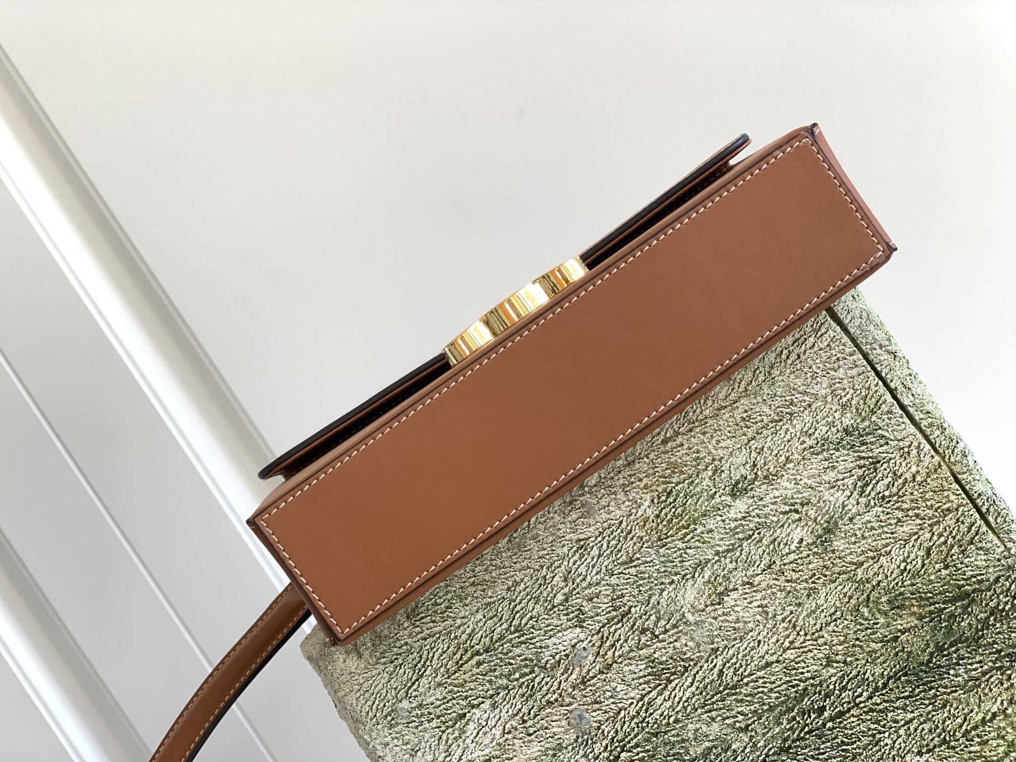 1:1 Replica Celine Box Triomphe Bag Brown For Women 9in/22cm 199993BFN.04LU - Image 2