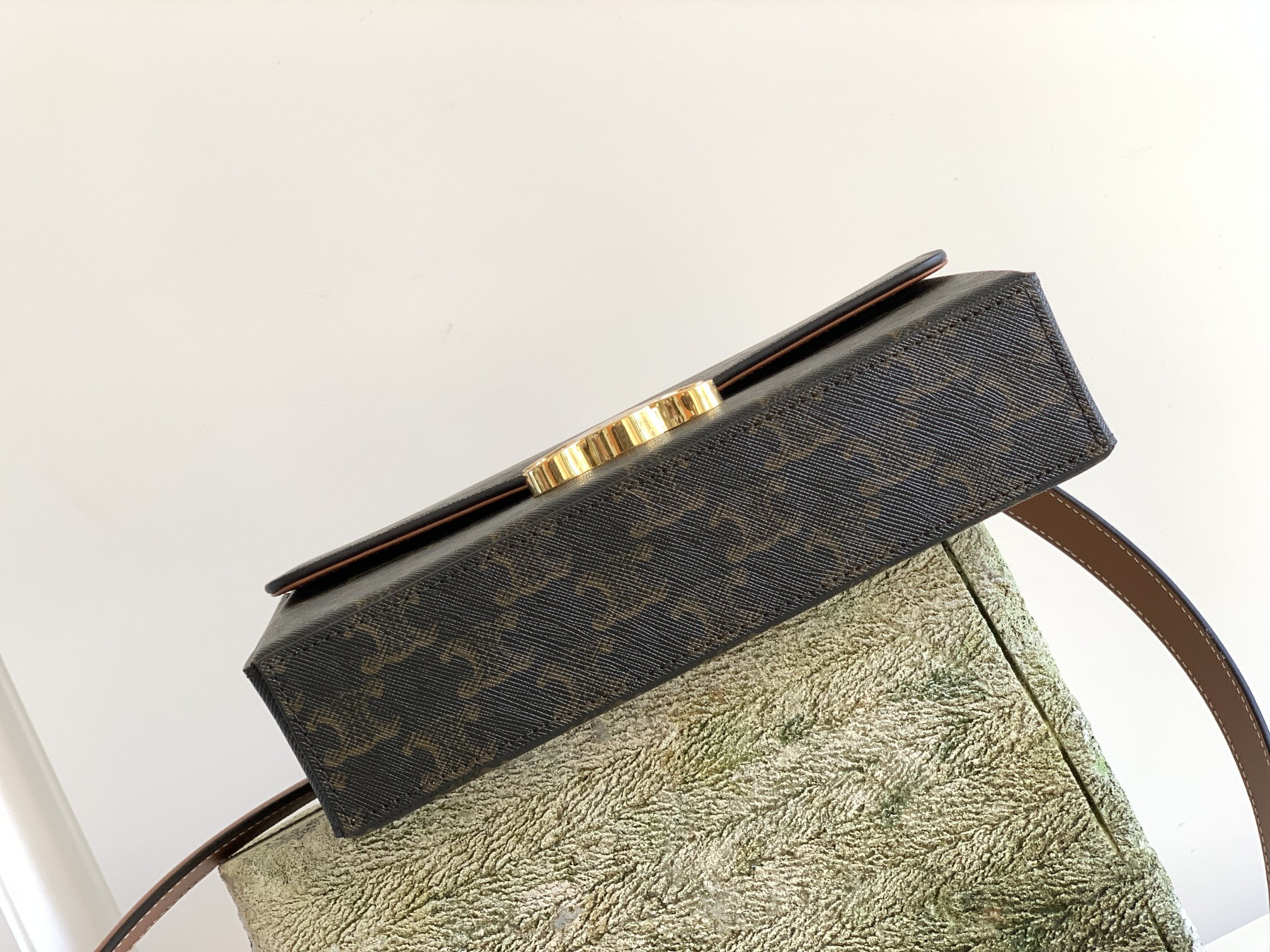 1:1 Replica Celine Box Triomphe Bag In Triomphe Canvas Brown For Women 9in/22cm - Image 5