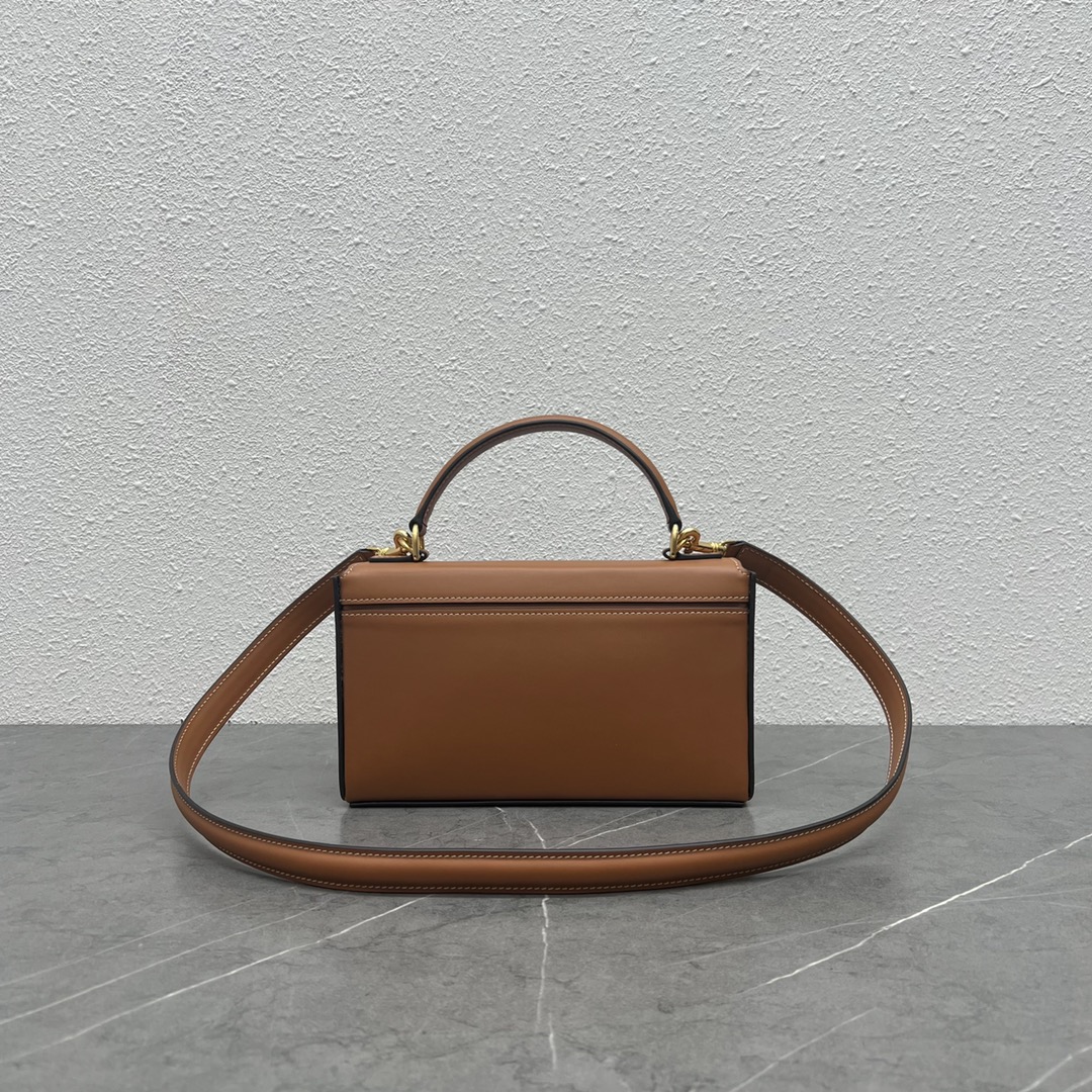 1:1 Replica Celine Box Triomphe Tan For Women 9in/22cm 199993BFN.04LU - Image 5