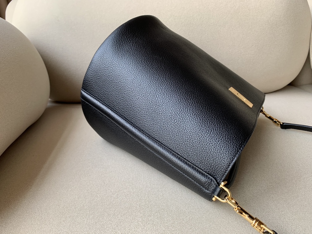 1:1 Replica Celine Bucket 16 Bag Black For Women 10in/25cm 195573CR4.38NO - Image 2