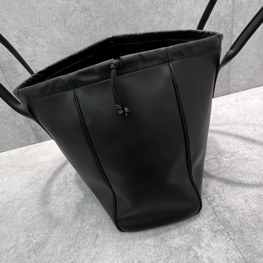 1:1 Replica Celine Cabas Drawstring Cuir Triomphe Black For Women 17in/44cm 199973DU3.38NO - Image 2