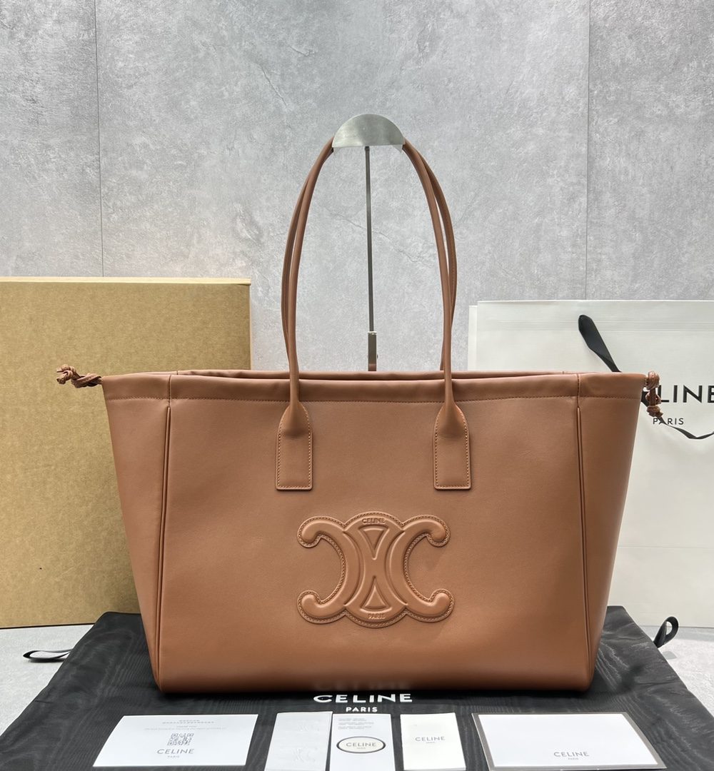 1:1 Replica Celine Cabas Drawstring Cuir Triomphe Tan For Women 17in/44cm 199973DU3.04LU