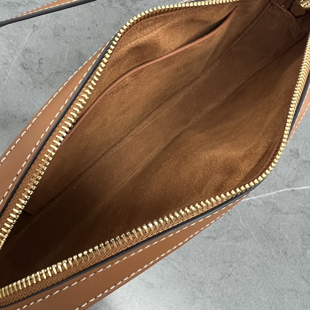 1:1 Replica Celine Camera Shoulder Bag Cuir Triomphe Brown For Women 10in/26cm 199183DU3.04LU - Image 5