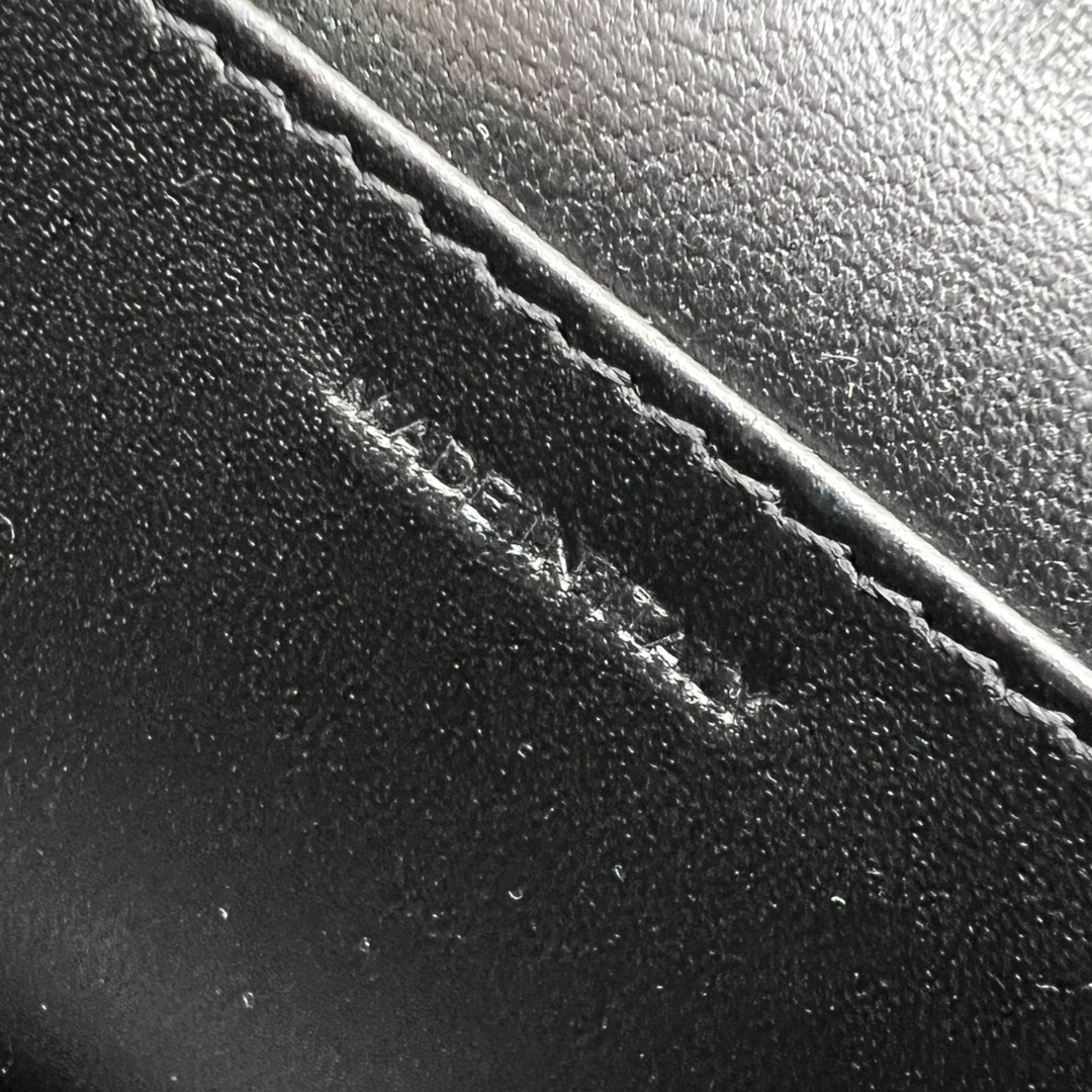 1:1 Replica Celine Card Holder On Chain Triomphe Black For Women 4in/11cm 10J743DPV.38NO - Image 2