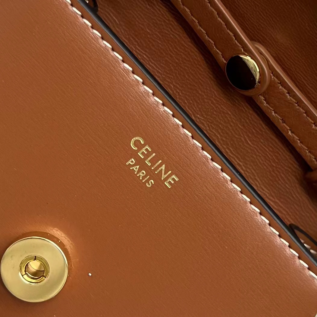 1:1 Replica Celine Card Holder On Chain Triomphe Tan For Women 4in/11cm 10J743DPV.04LU - Image 5