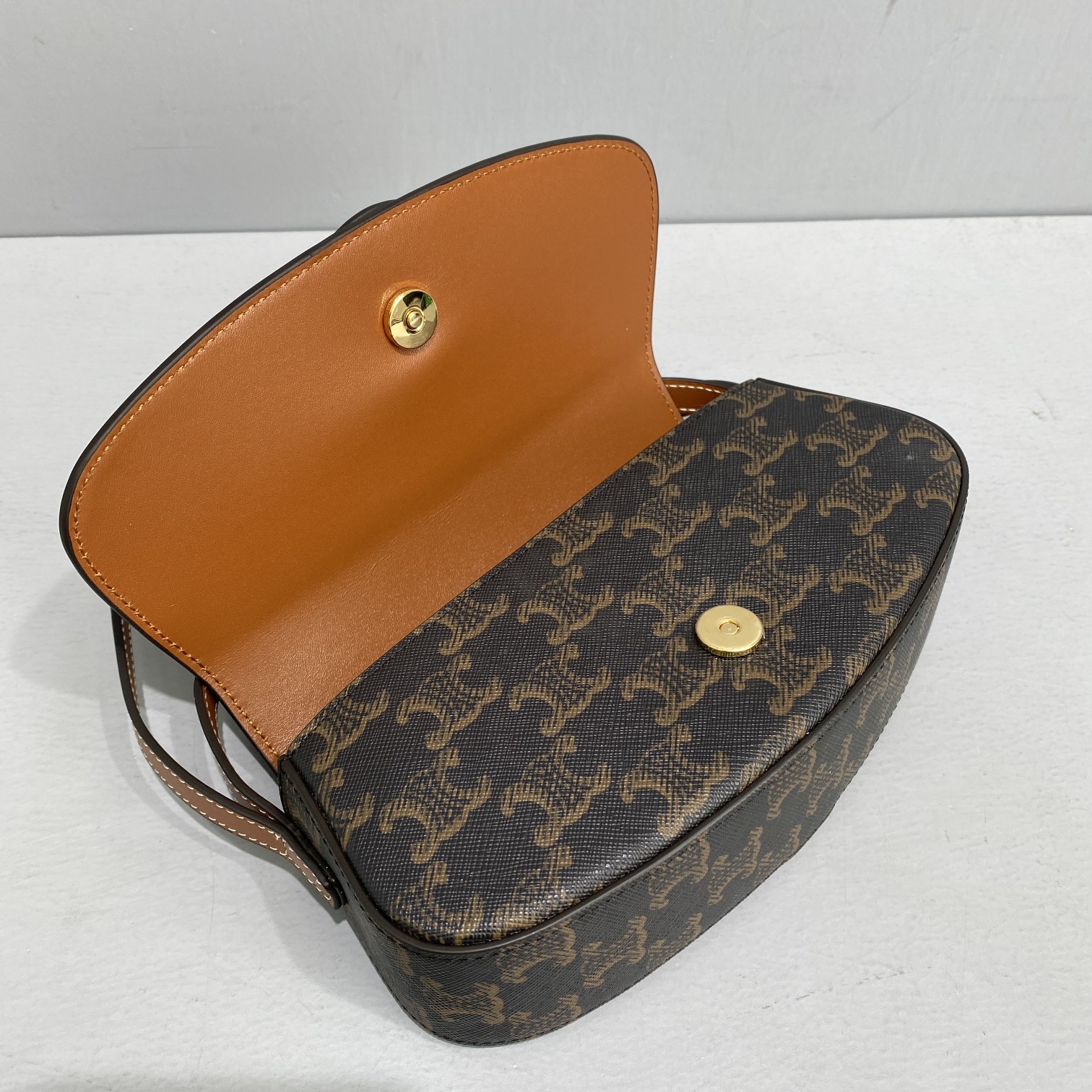 1:1 Replica Celine Casual Style Bridal Logo Brown For Women 7in/18cm 10I592DQ2.04LU - Image 4