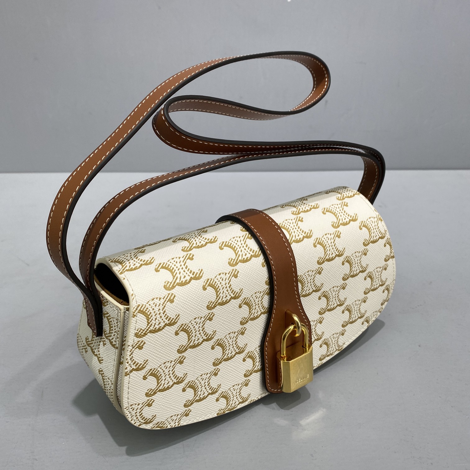 1:1 Replica Celine Casual Style Bridal Logo White / Brown For Women 7in/18cm 10I592DQ2.01TA - Image 3