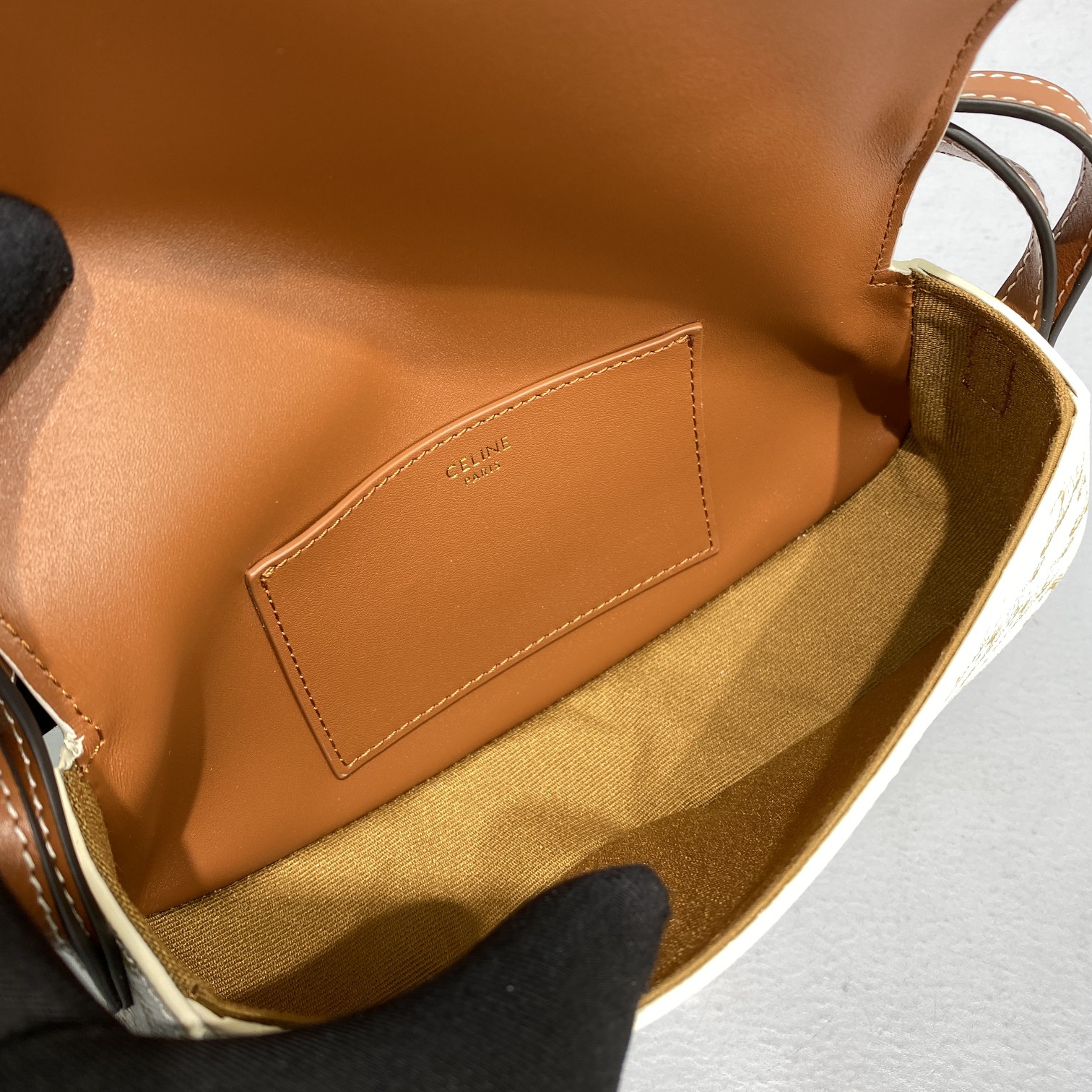 1:1 Replica Celine Casual Style Bridal Logo White / Brown For Women 7in/18cm 10I592DQ2.01TA - Image 6