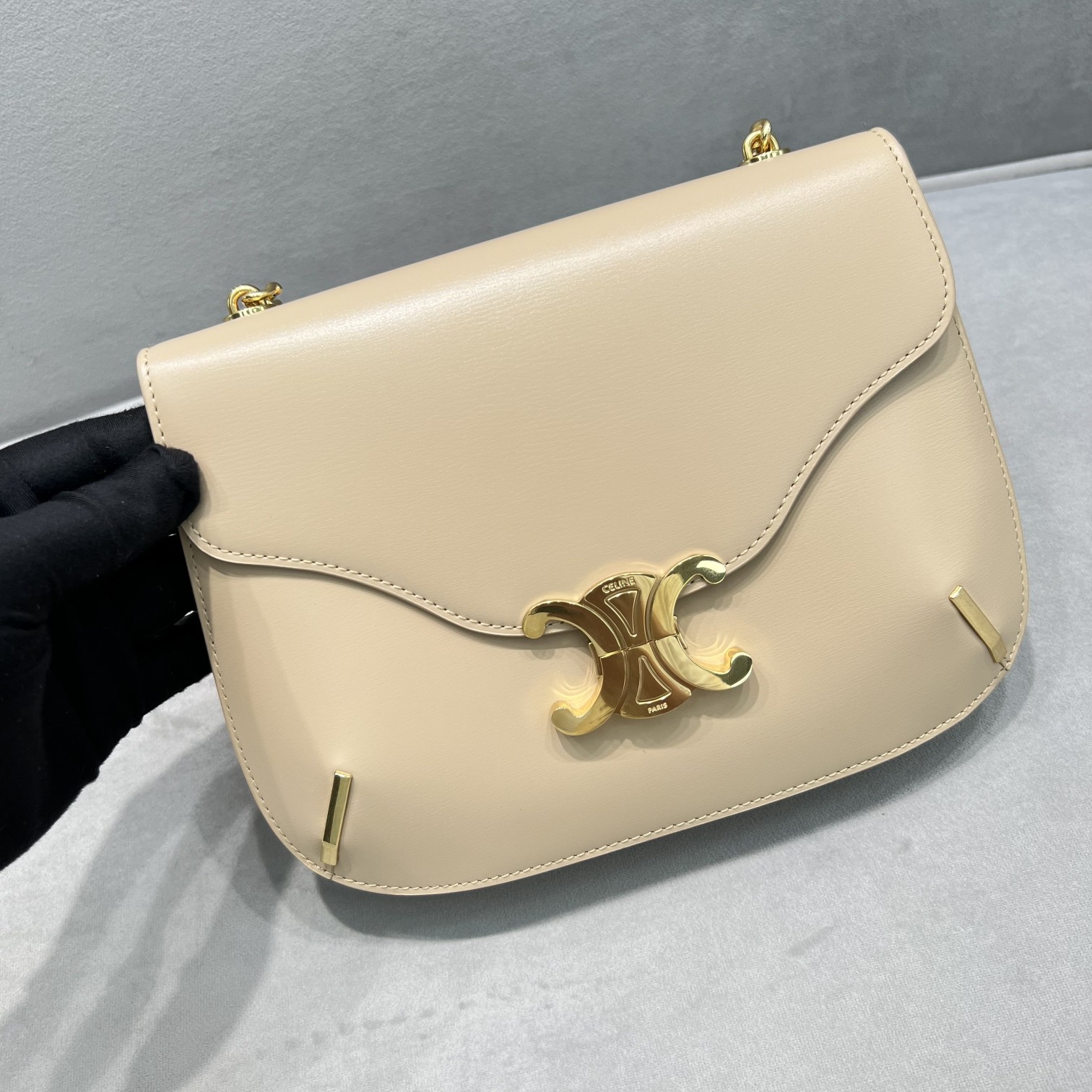 1:1 Replica Celine Chain Besace Triomphe Beige For Women 10in/24.5cm - Image 5