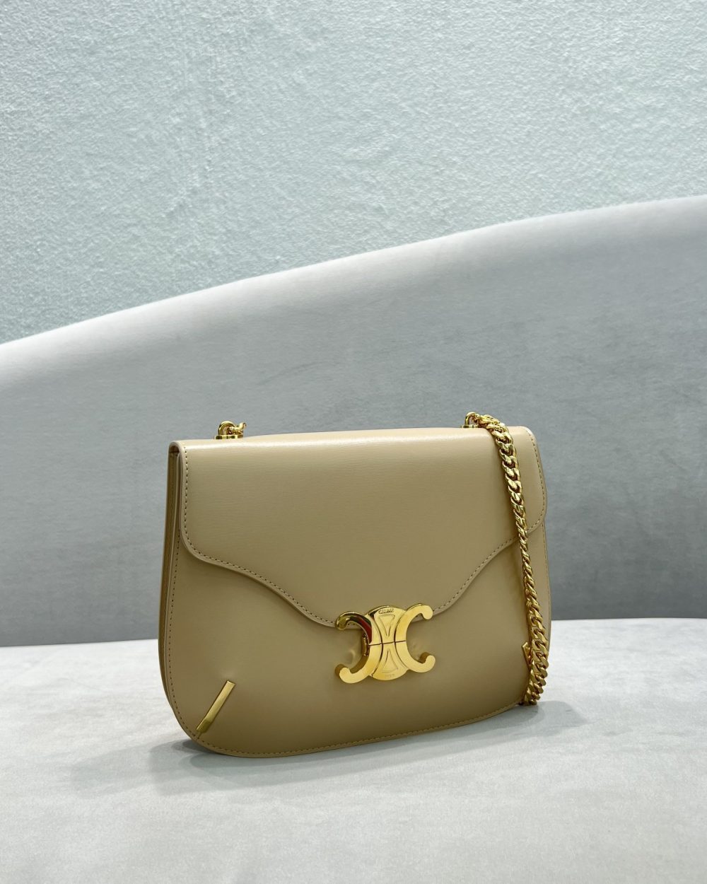 1:1 Replica Celine Chain Besace Triomphe Beige For Women 10in/24.5cm