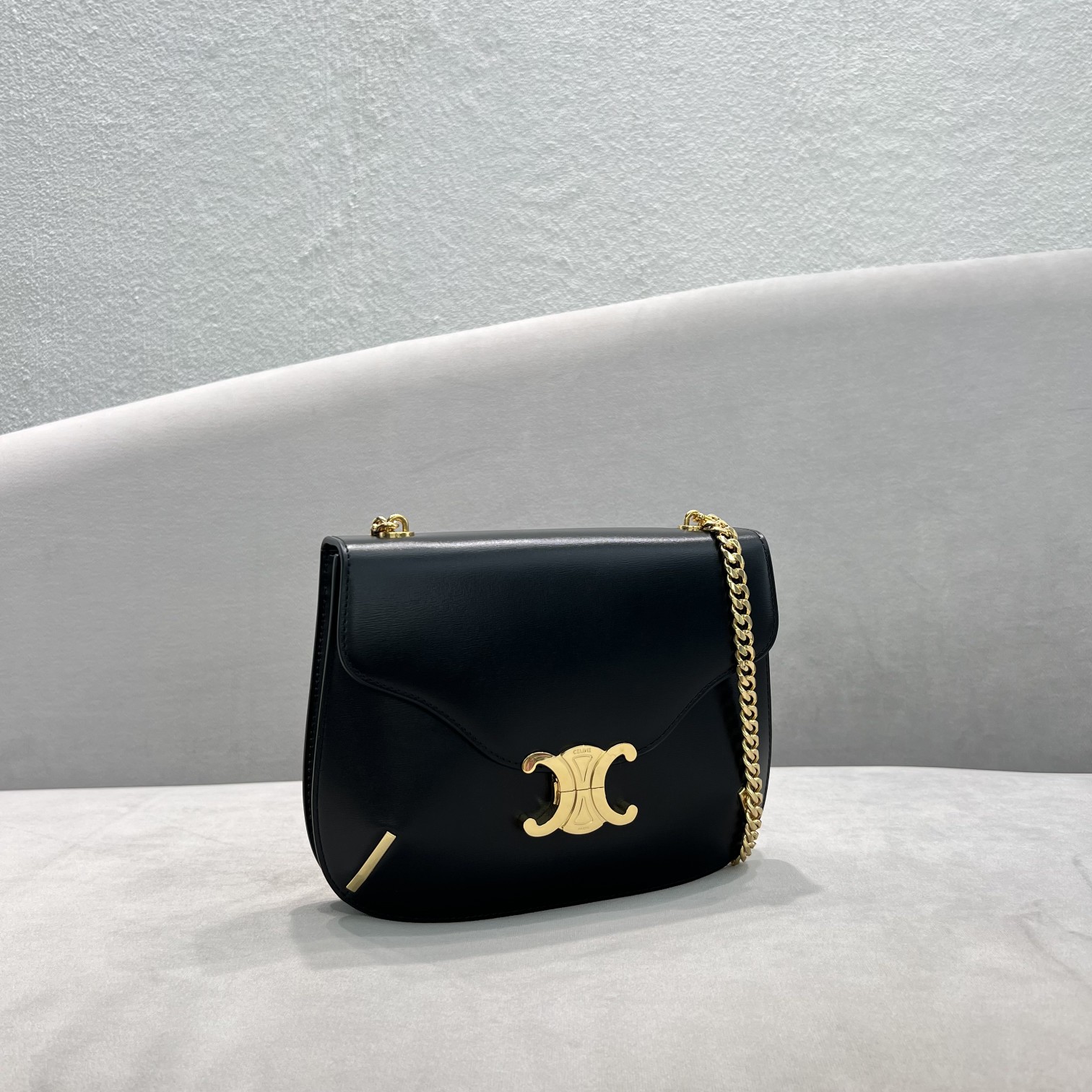 1:1 Replica Celine Chain Besace Triomphe Black For Women 10in/24.5cm 199273BF4.38NO