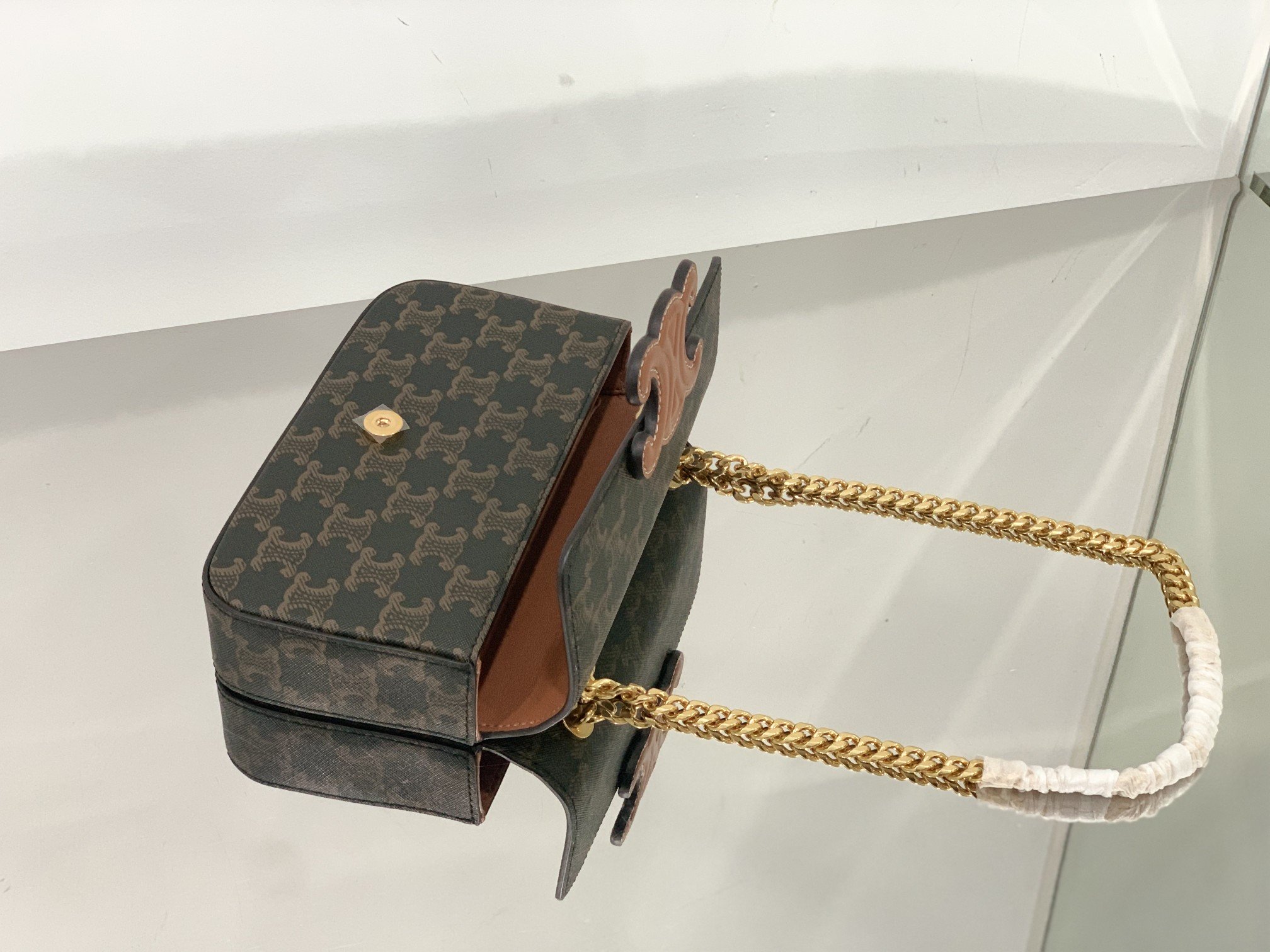 1:1 Replica Celine Chain Shoulder Bag Cuir Triomphe In Triomphe Canvas Tan For Women 7.9in/20cm - Image 7