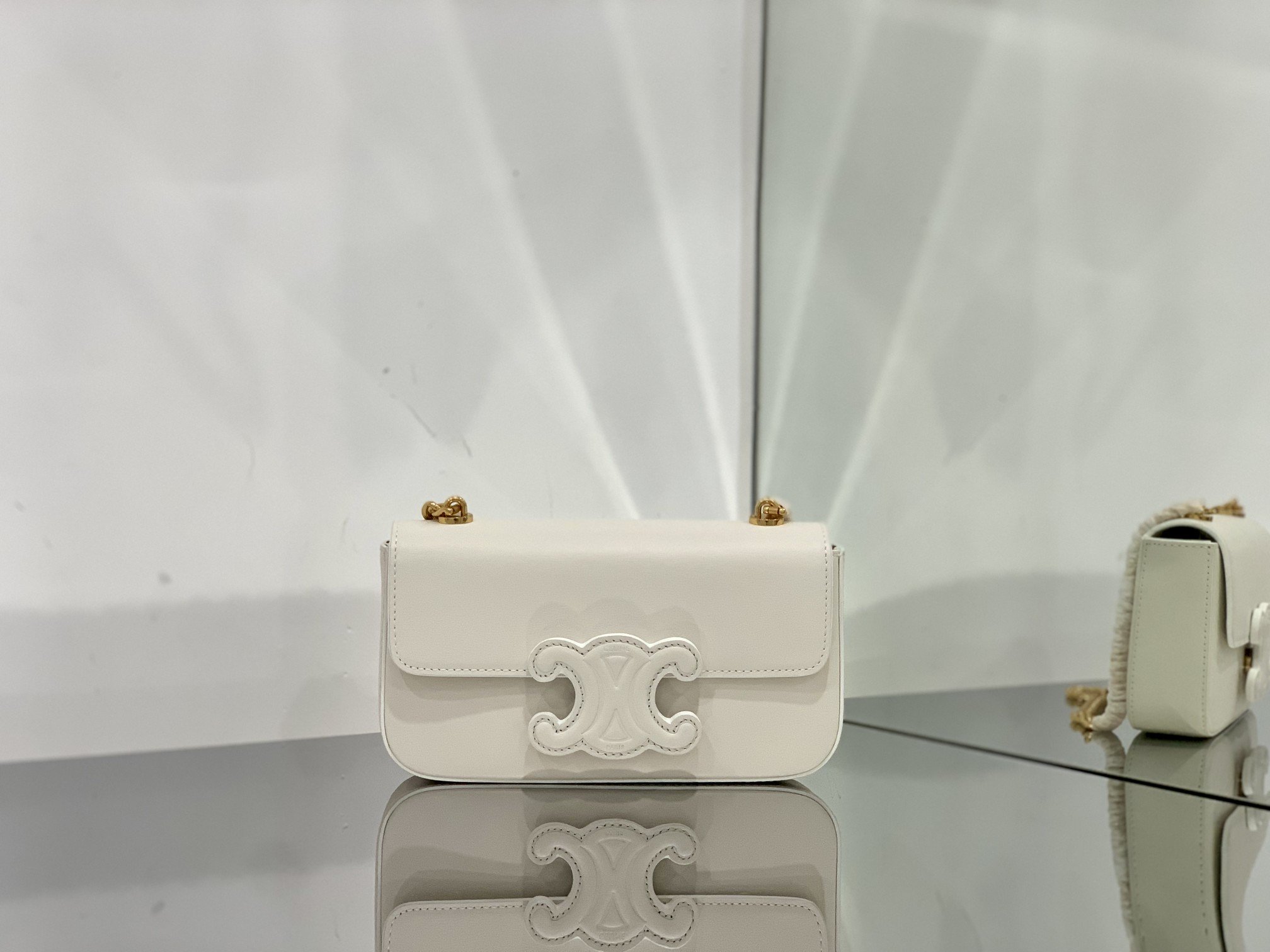 1:1 Replica Celine Chain Shoulder Bag Cuir Triomphe White For Women 7.9in/20cm