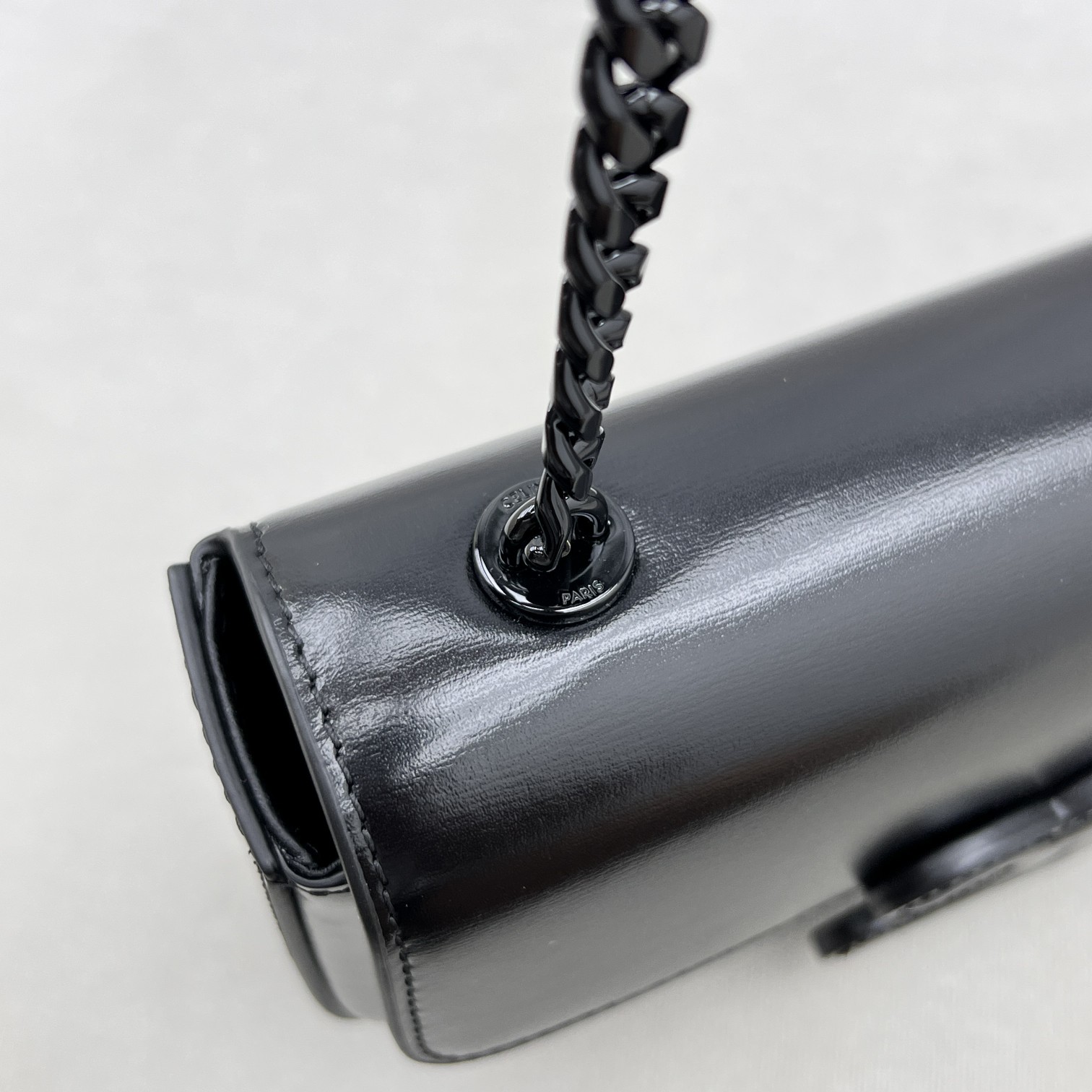 1:1 Replica Celine Chain Shoulder Bag Triomphe Black For Women 8in/20.5cm 197993EQJ.38NN - Image 2