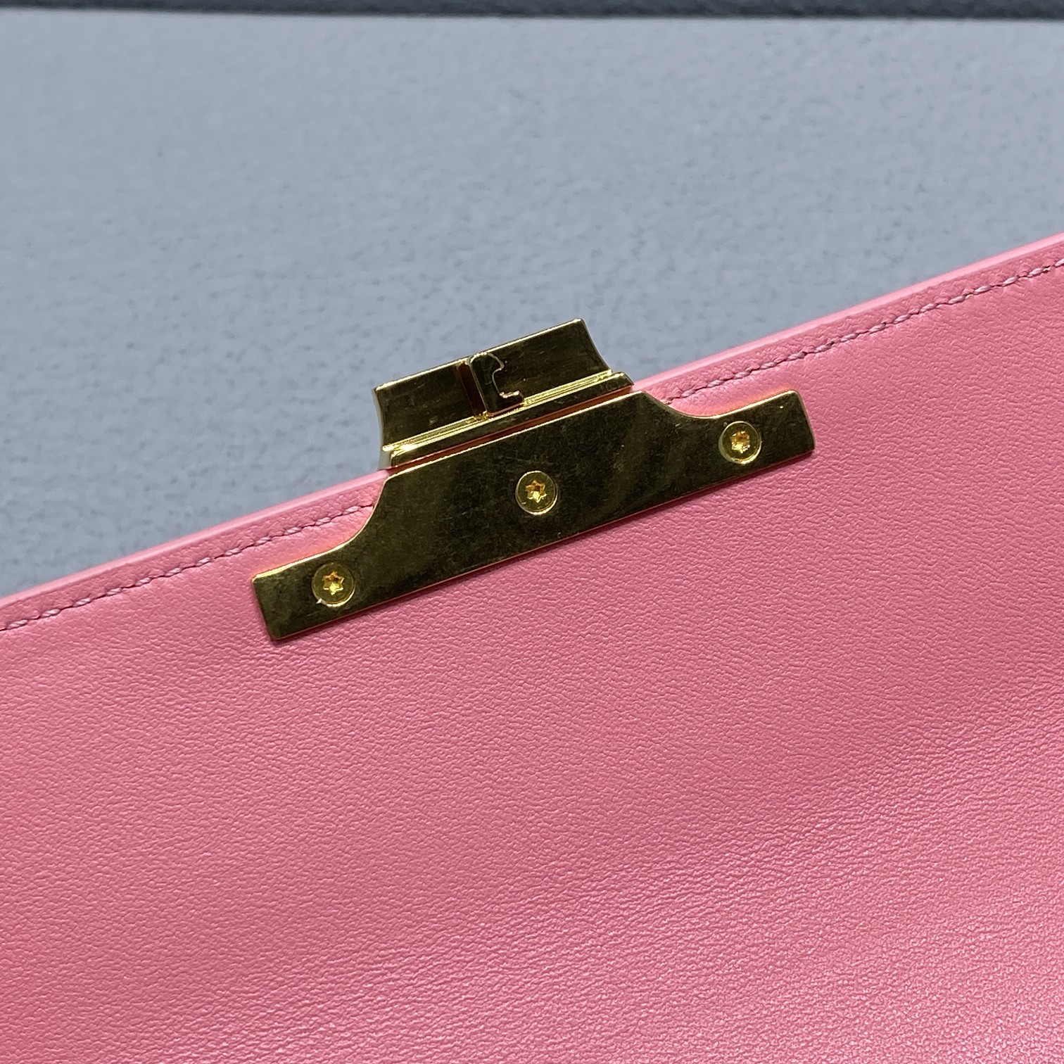 1:1 Replica Celine Chain Shoulder Bag Triomphe Pink For Women 8in/20.5cm - Image 9