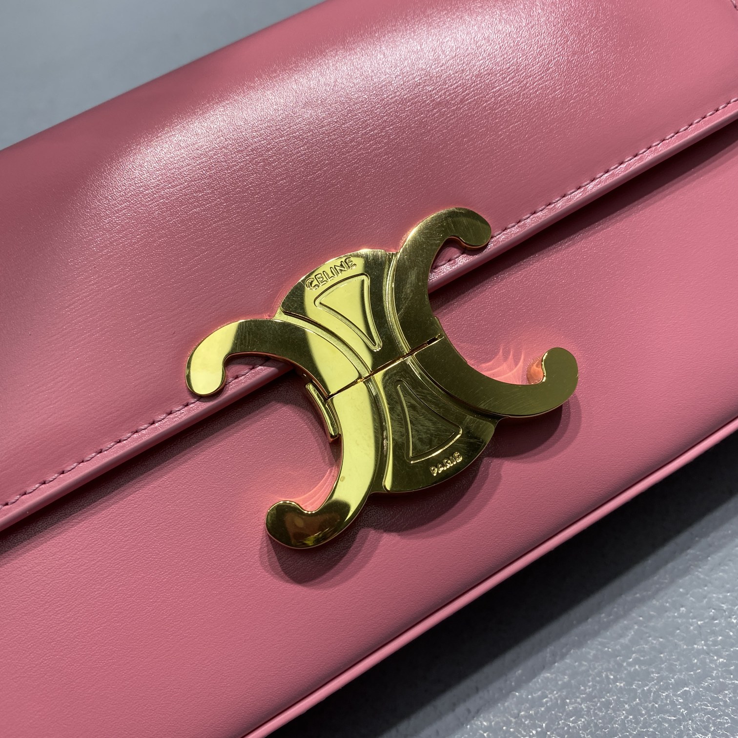 1:1 Replica Celine Chain Shoulder Bag Triomphe Pink For Women 8in/20.5cm - Image 3