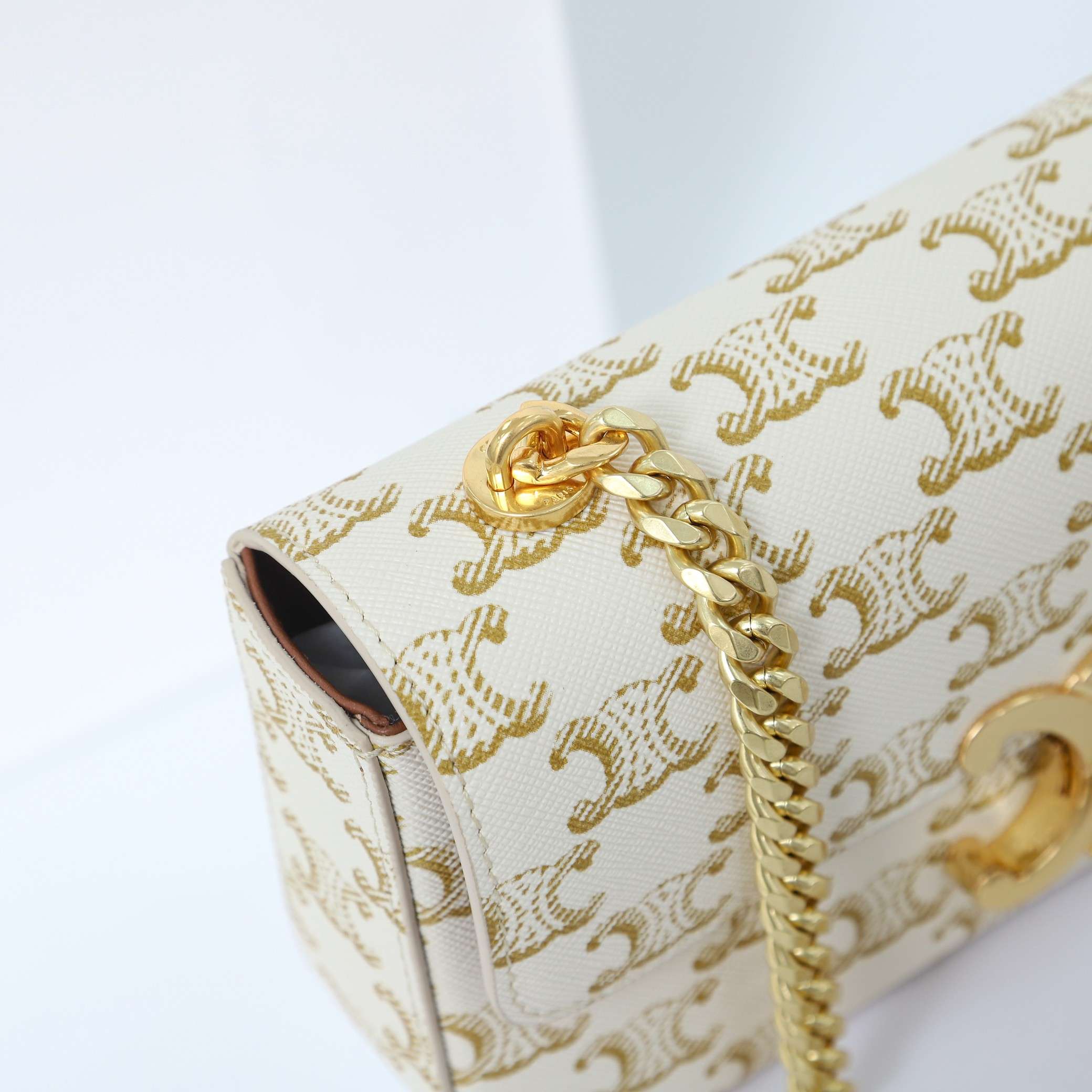 1:1 Replica Celine Chain Shoulder Bag White For Women 8in/20.5cm - Image 4