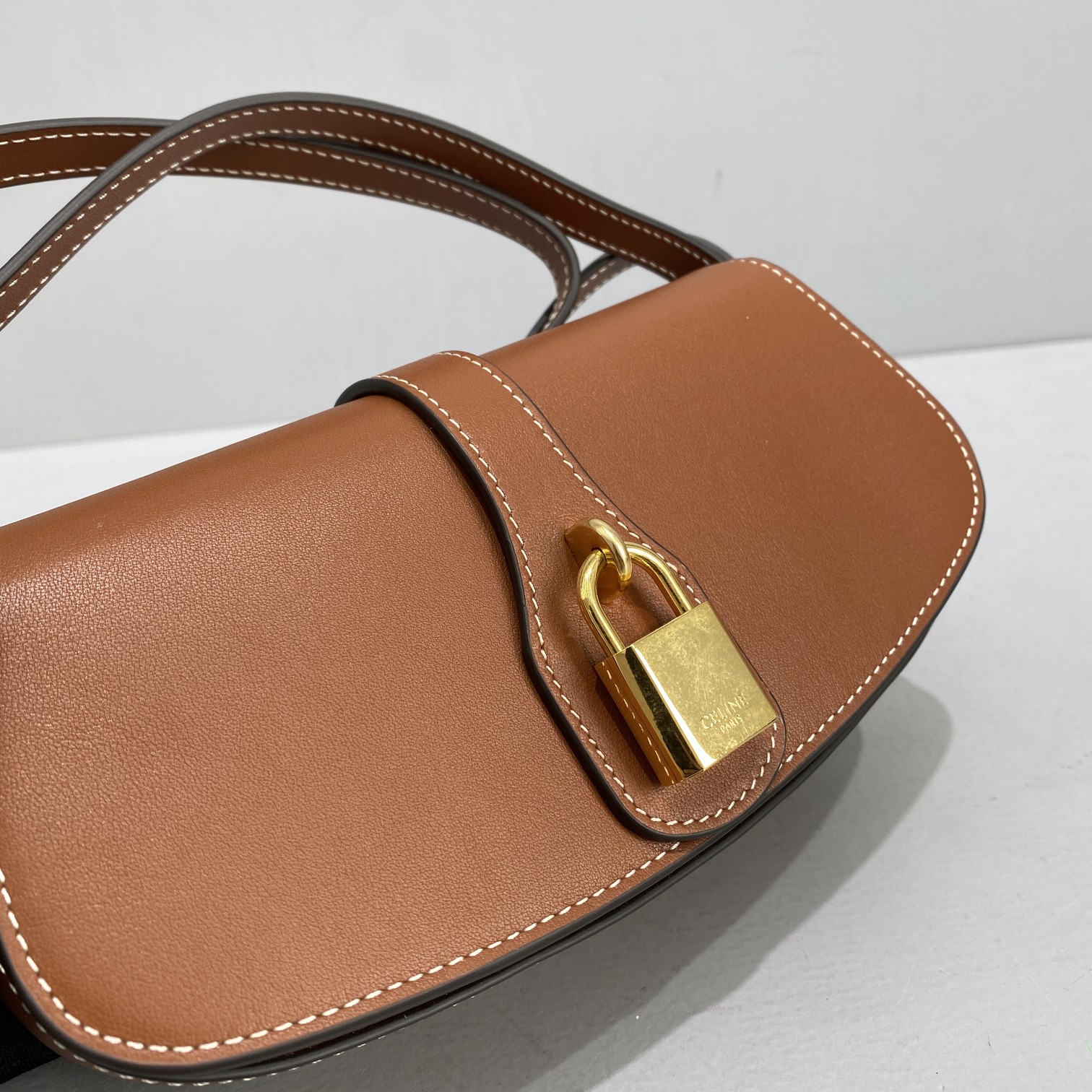 1:1 Replica Celine Clutch On Strap Brown For Women 7in/18cm 10I593DQ1.04LU - Image 6