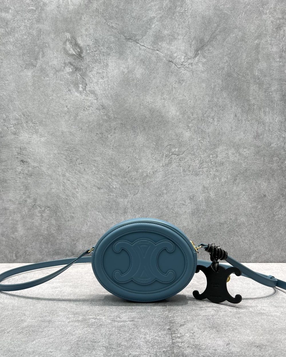 1:1 Replica Celine Crossbody Oval Purse Cuir Triomphe Blue For Women 6in/16cm 10I703DPQ.07DD