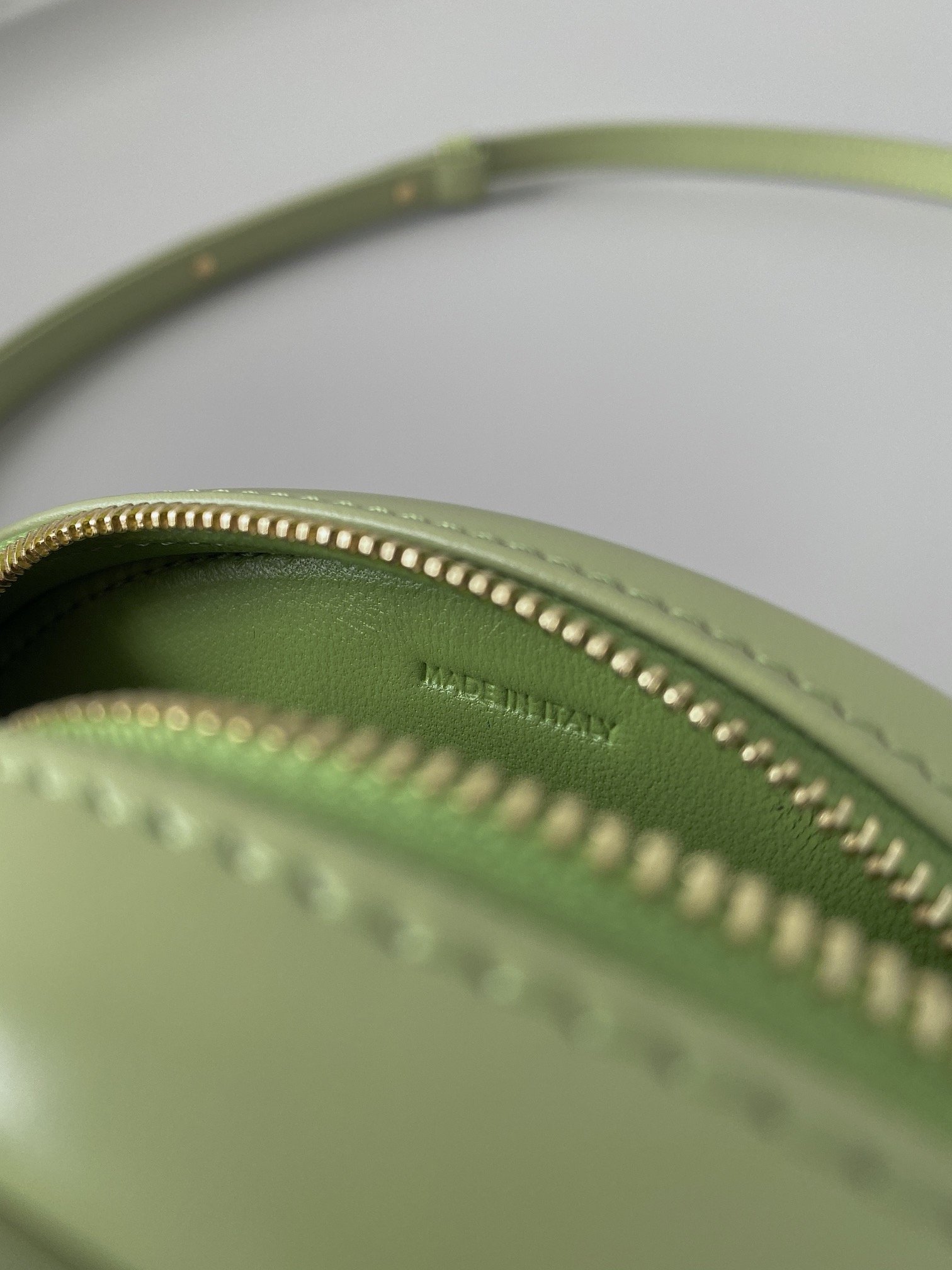 1:1 Replica Celine Crossbody Oval Purse Cuir Triomphe Mint Green For Women 6in/16cm - Image 4