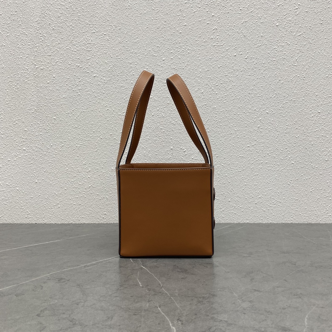 1:1 Replica Celine Cube Bag Cuir Triomphe Square Tan For Women 6in/15cm - Image 5