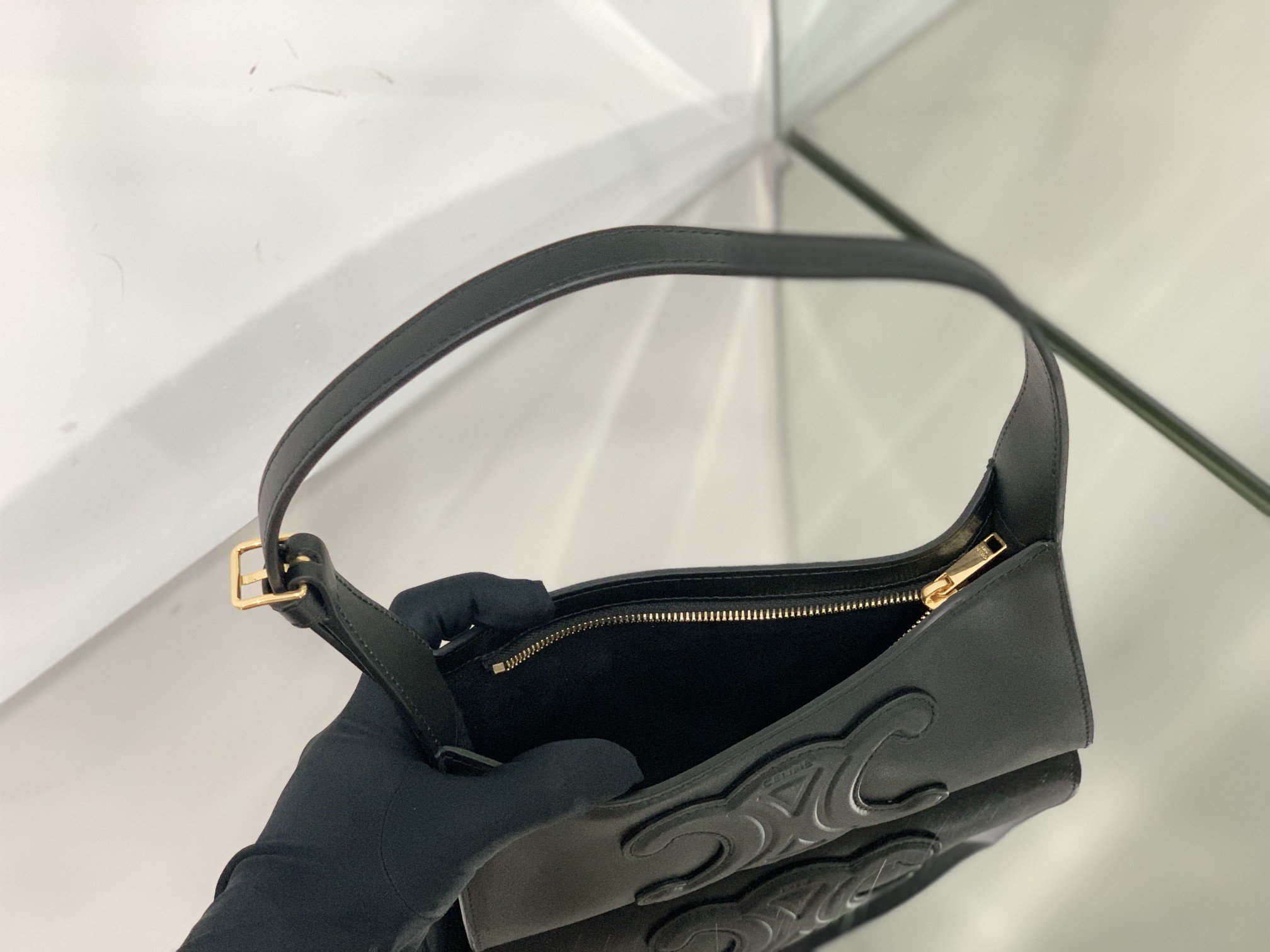 1:1 Replica Celine Cuir Triomphe Bag Black For Women 9in/24cm - Image 3