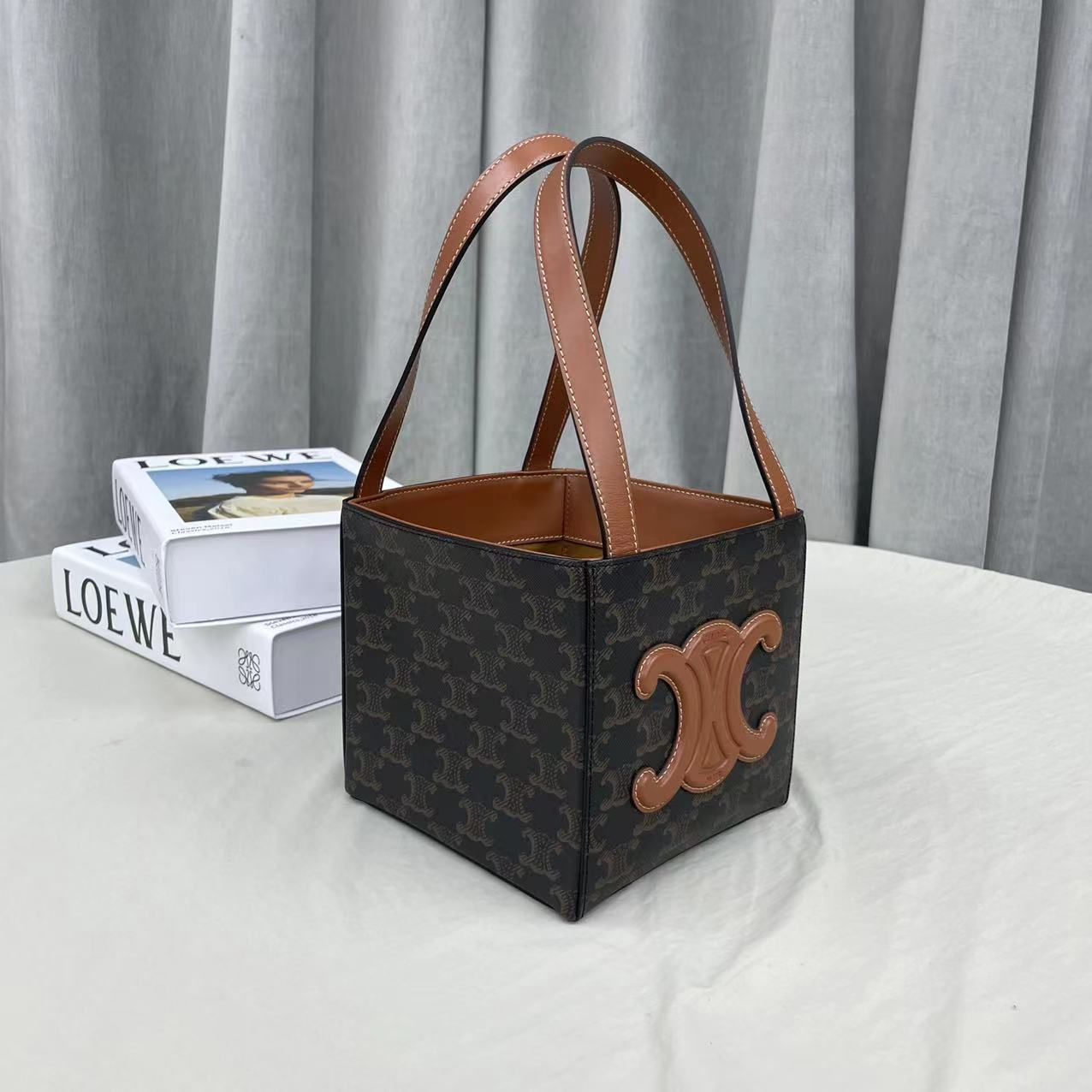 1:1 Replica Celine Cuir Triopé Canvas Cube Bag Triumph Tan For Women 6in/15cm 199202EIN.04LU - Image 8