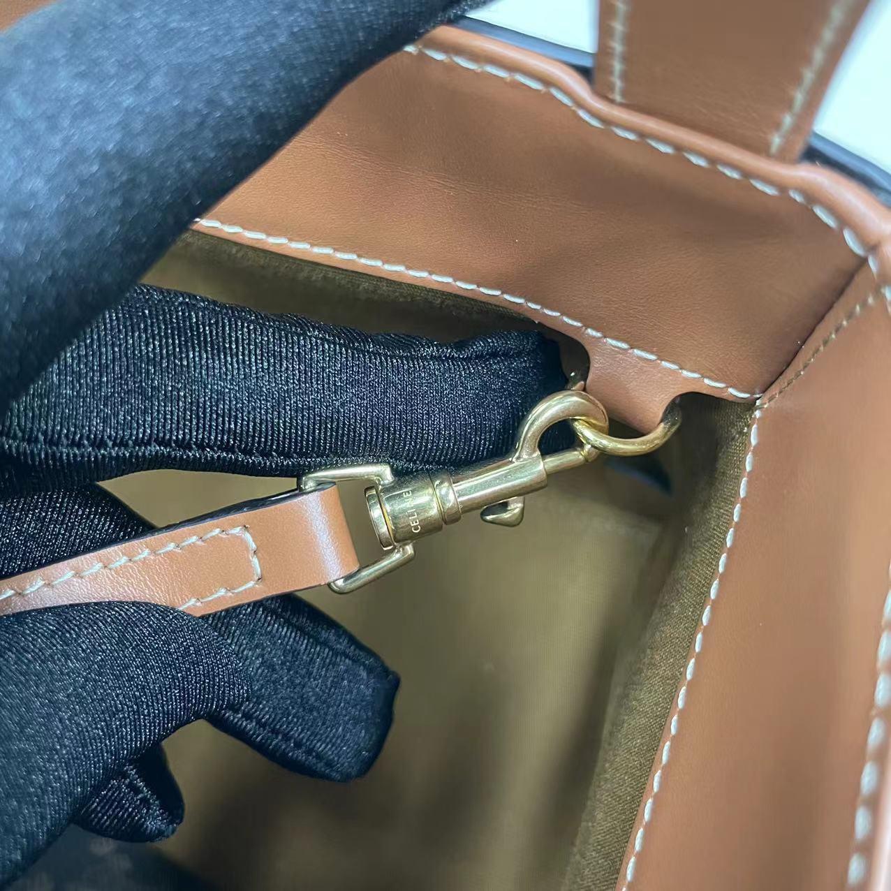 1:1 Replica Celine Cuir Triopé Canvas Cube Bag Triumph Tan For Women 6in/15cm 199202EIN.04LU - Image 5