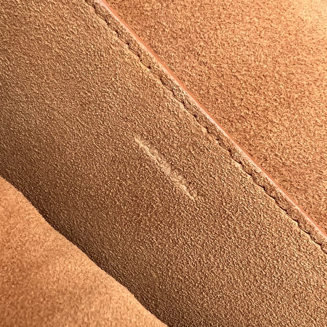 1:1 Replica Celine Folco Cuir Triomphe Tan For Women 7in/19cm 198263DU3.04LU - Image 3