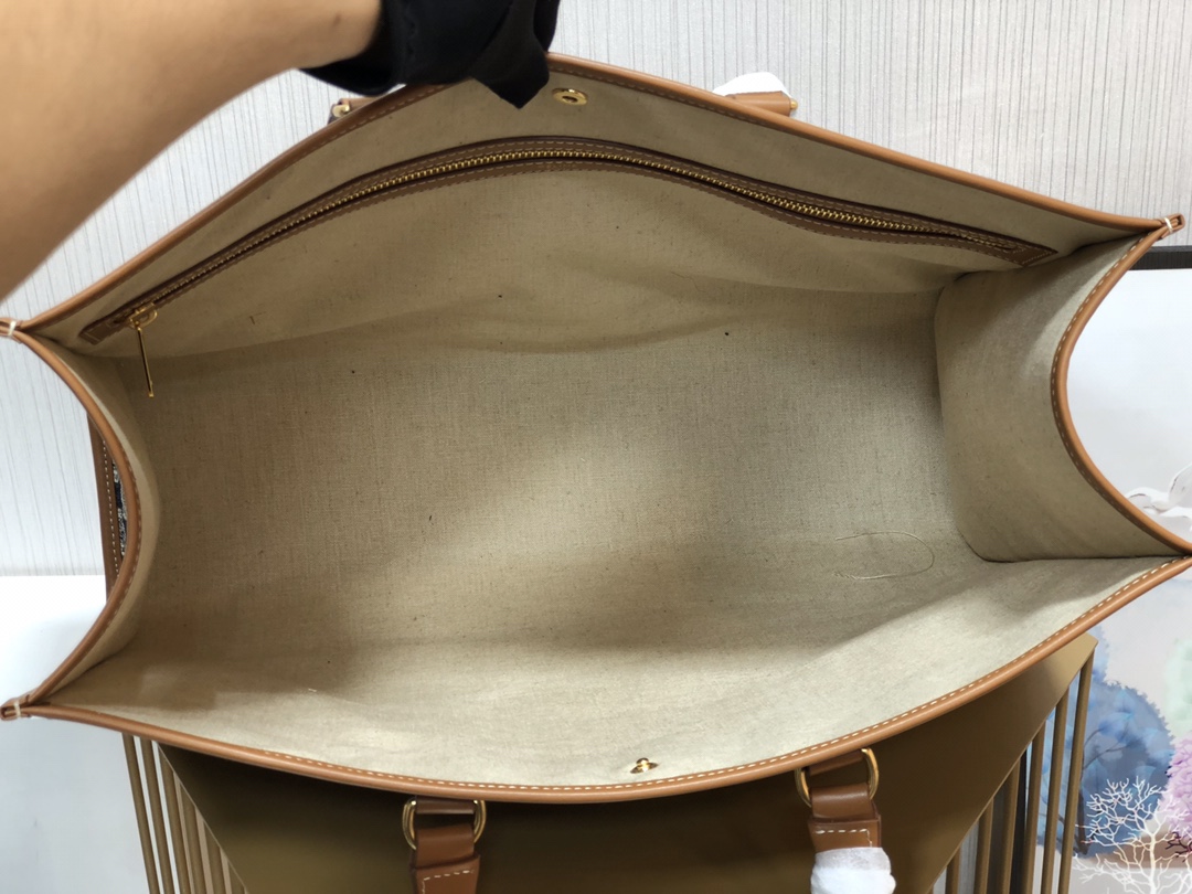 1:1 Replica Celine Horizontal Cabas In Textile With Triomphe Embroidery Khaki For Women 17in/43cm 197002CS8.15KH - Image 6