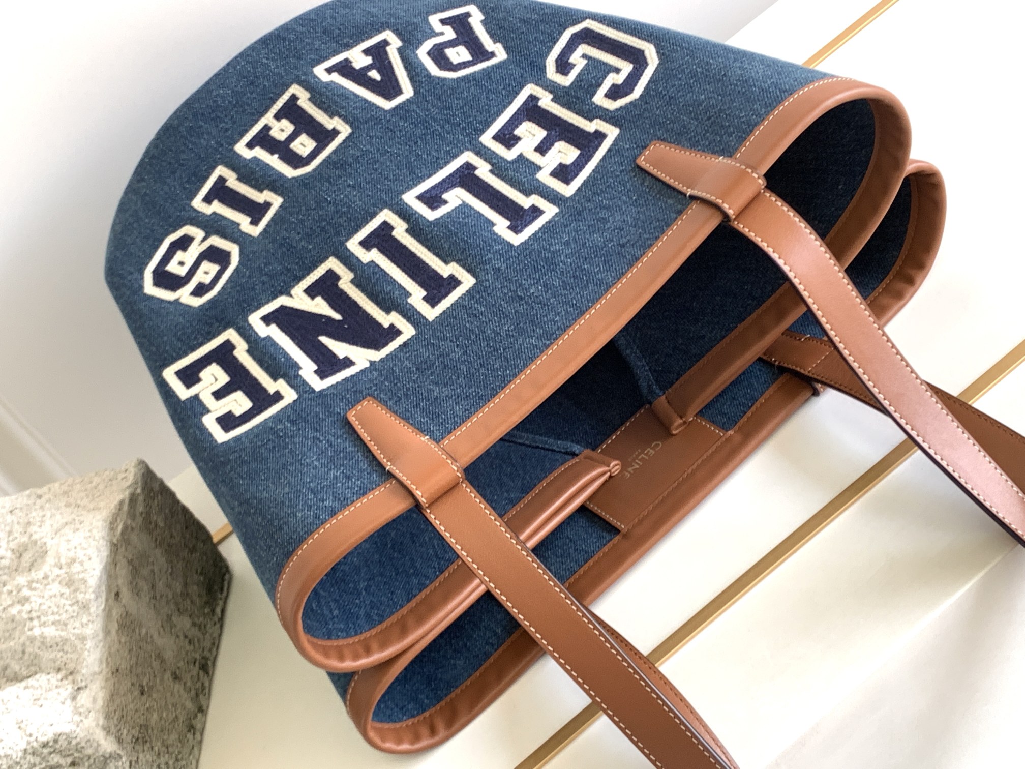 1:1 Replica Celine Large Couffin In Denim With Celine Paris Navy / Tan For Women 26in/67cm 196262EF6.07AT - Image 6